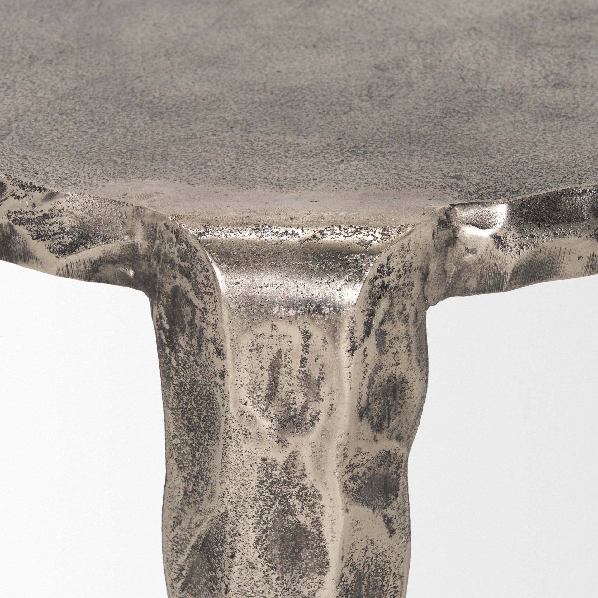 Mercana Randy 20" x 20" x 21" Metal Side Table