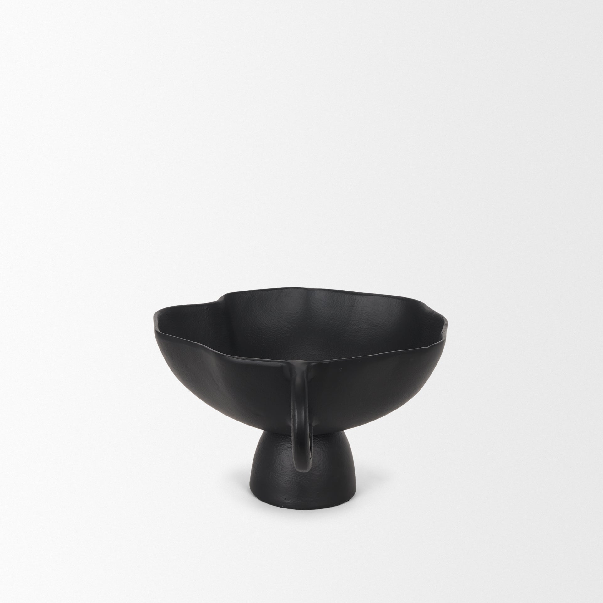 Mercana Radka 15.6" x 11.2" x 6.8" Metal Bowl