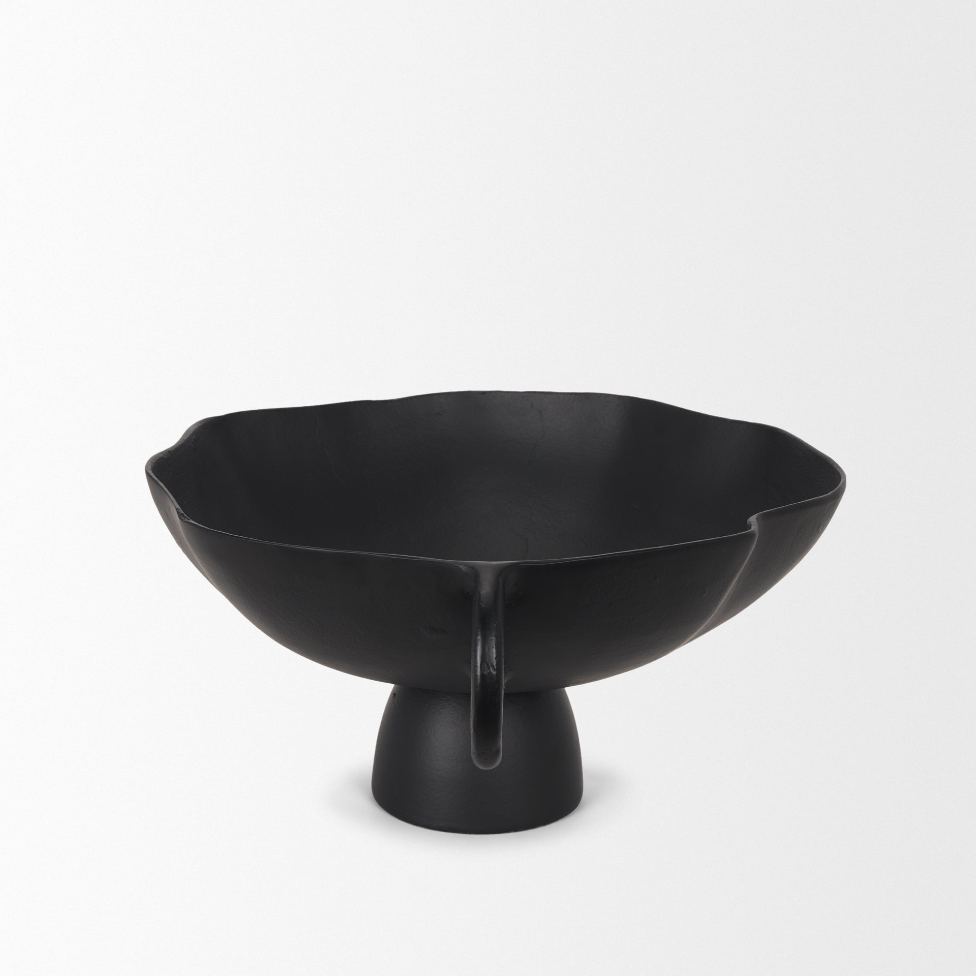 Mercana Radka 19.7" x 15.8" x 8.3" Metal Bowl