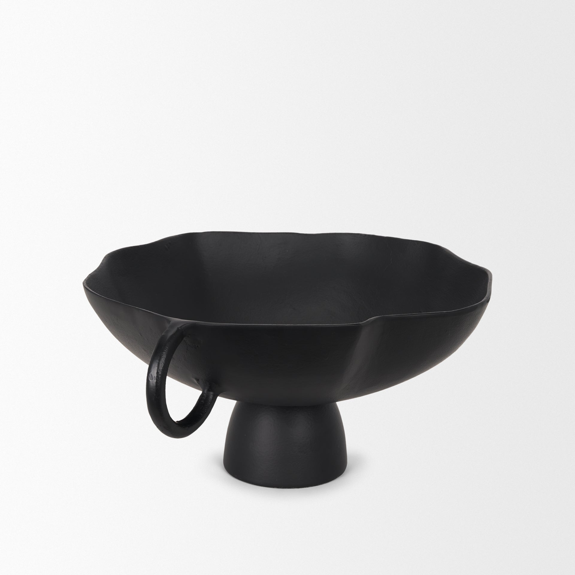 Mercana Radka 19.7" x 15.8" x 8.3" Metal Bowl