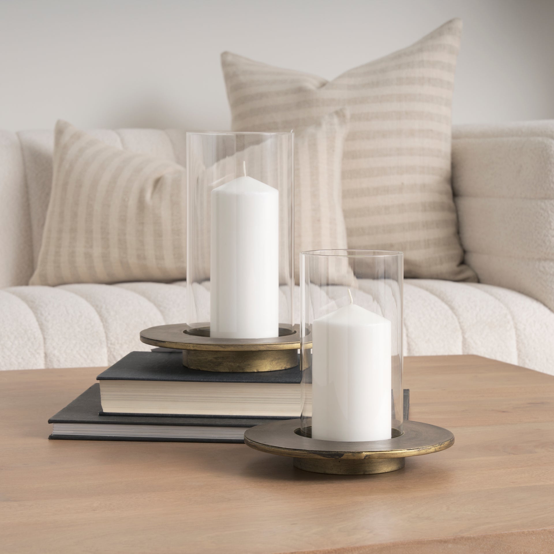 Mercana Vivian 9.1" x 9.1" x 14" Candle Holder