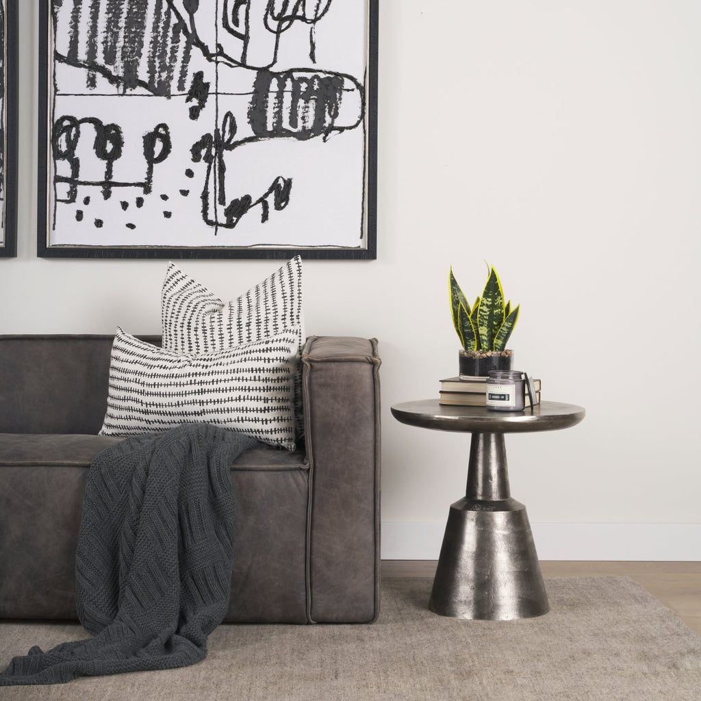 Mercana Bobbi 20" x 20" x 21" Side Table