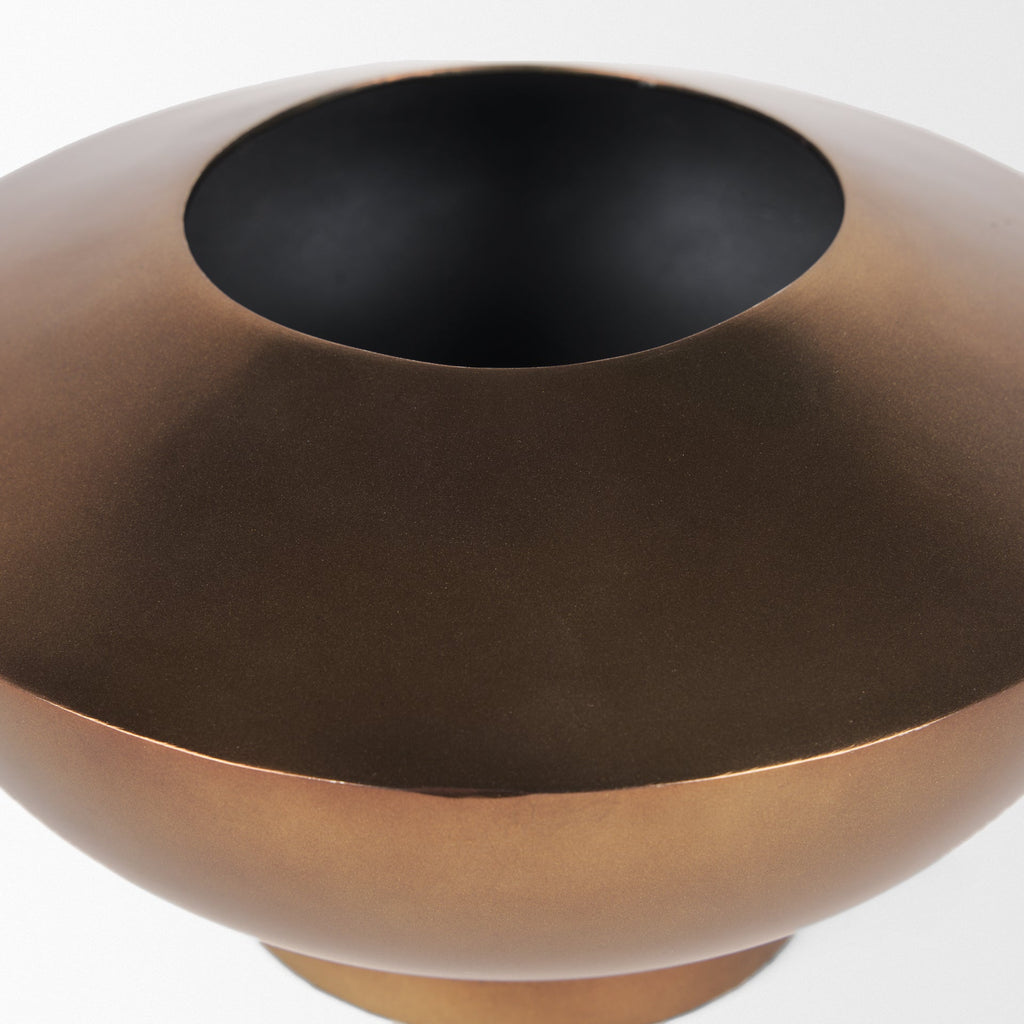 Mercana Quiana 8.3" x 8.3" x 4.8" Metal Vase