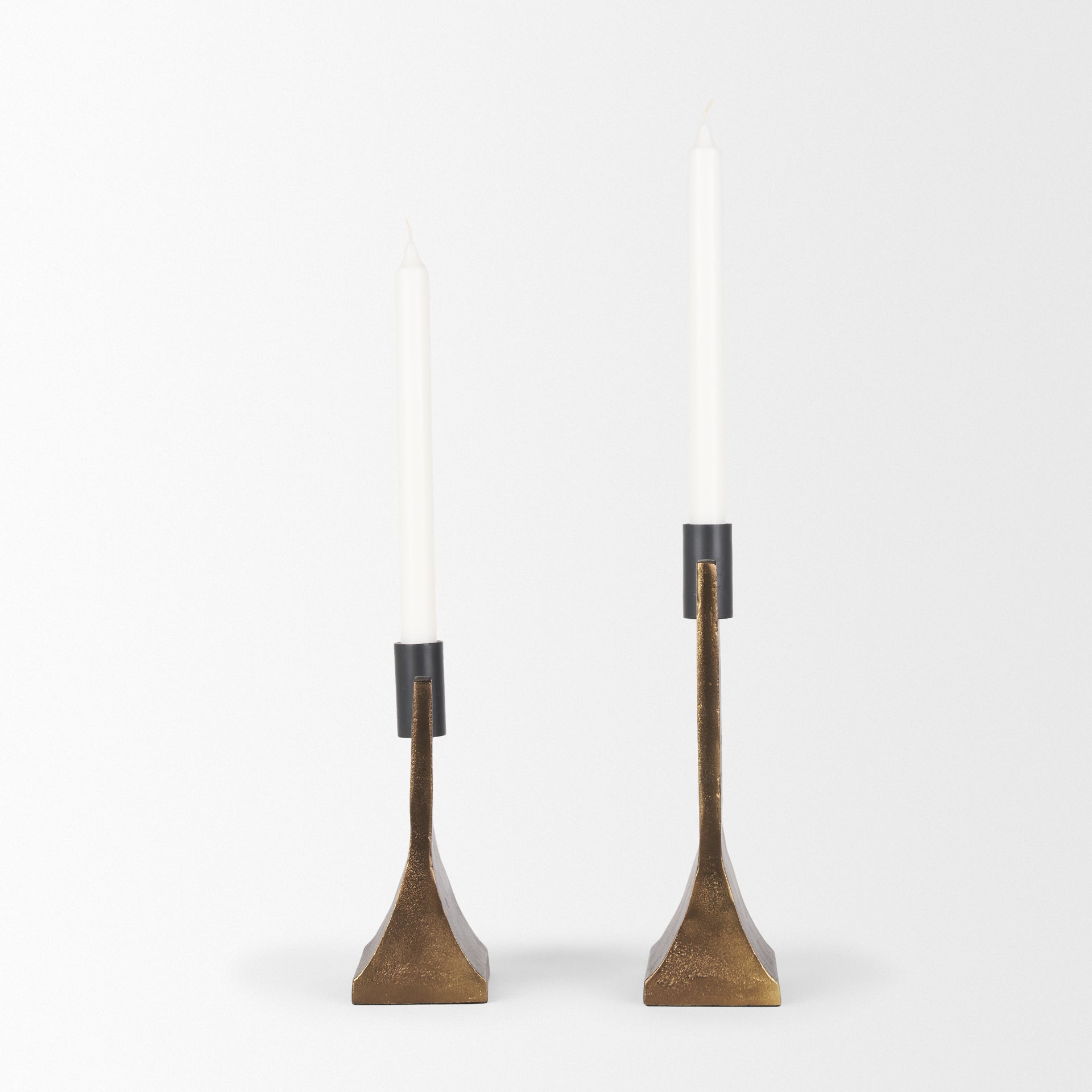 Mercana Polli 4.3" x 4.2" x 11.4" Metal Candle Holder