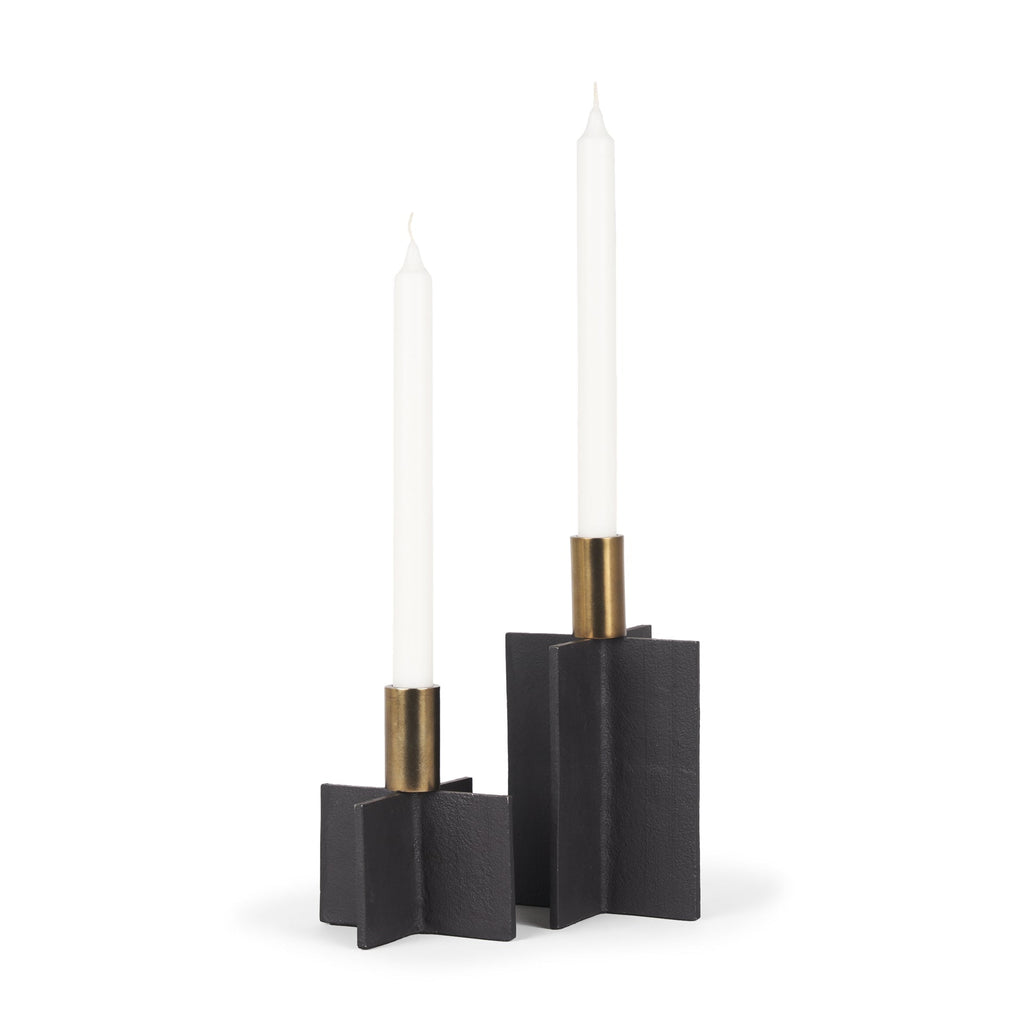 Mercana Pia 4.8" x 4.8" x 8.3" Metal Candle Holder