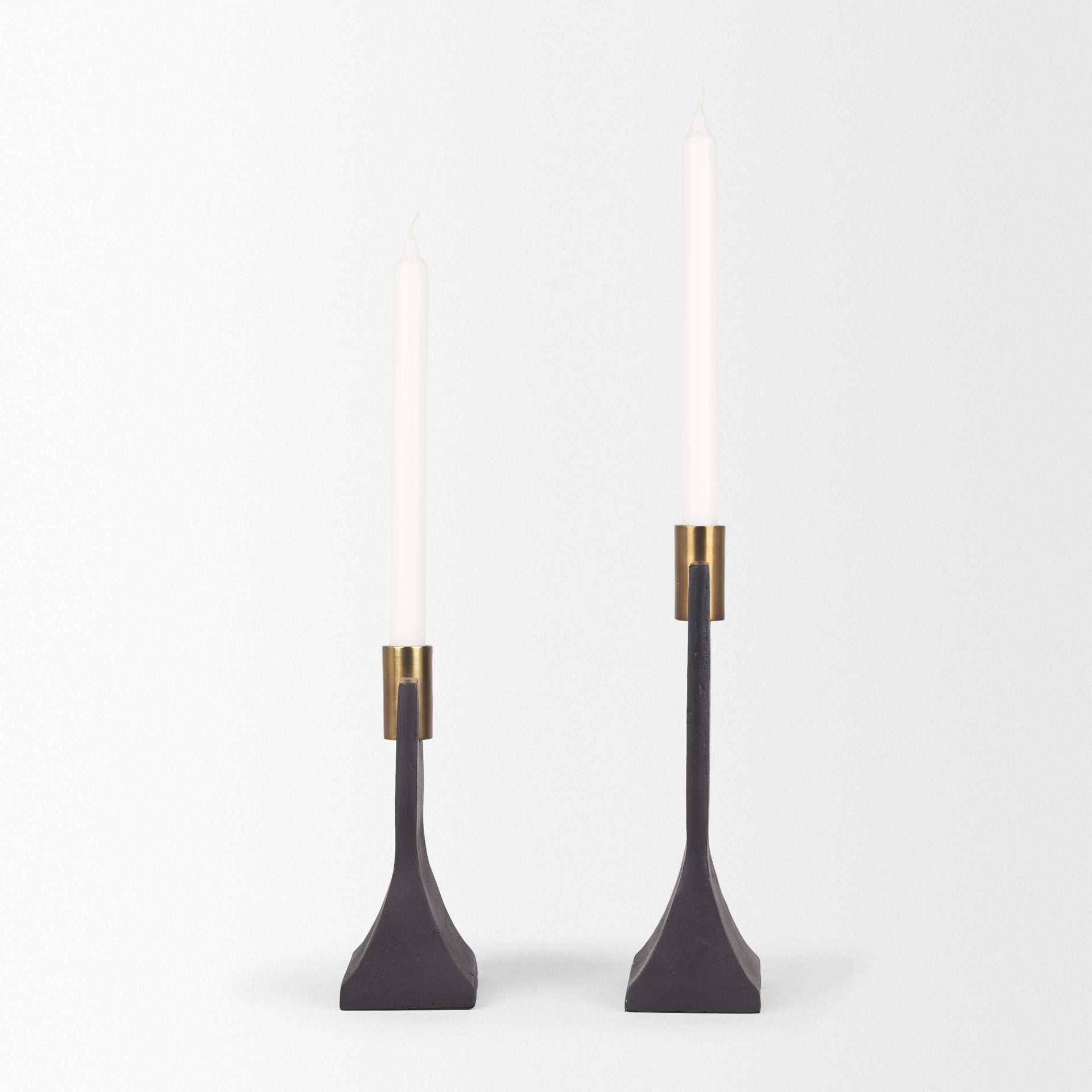 Mercana Polli 4.3" x 4.2" x 11.4" Metal Candle Holder