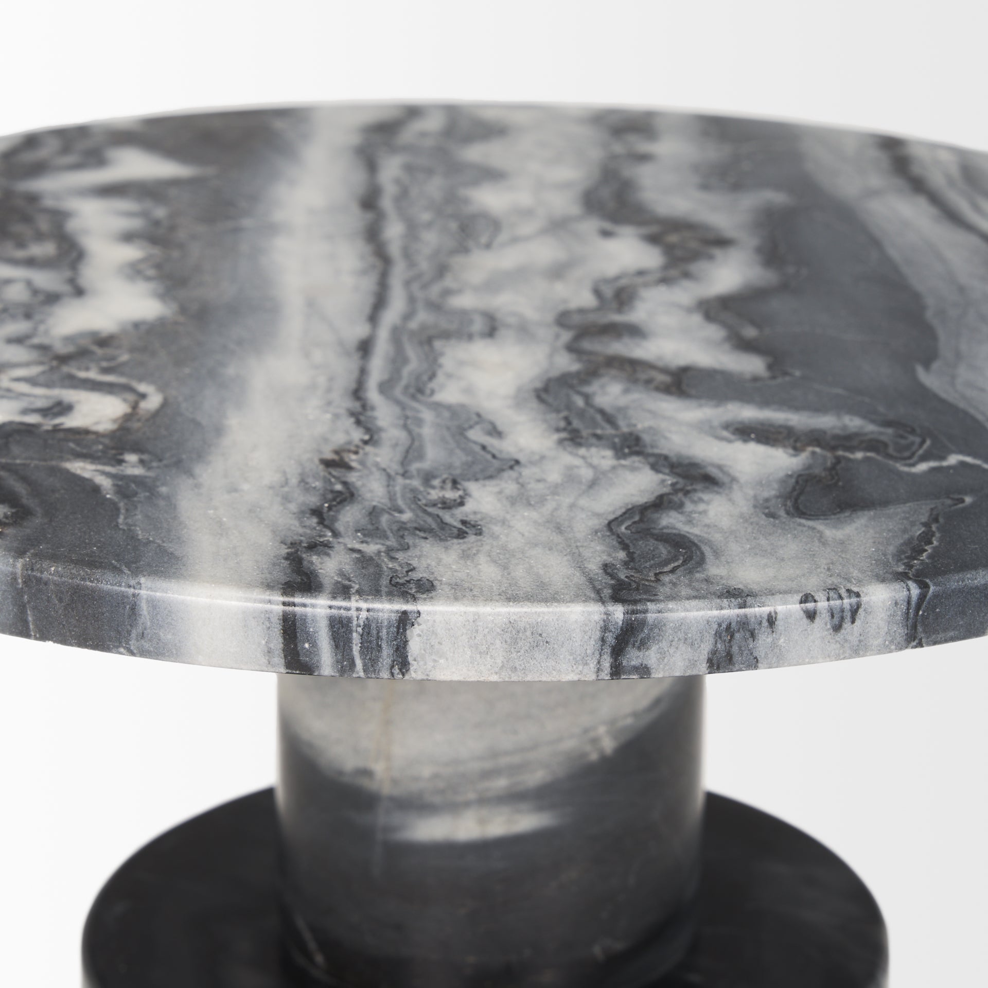 Mercana Taite 16" x 16" x 20" Side Table