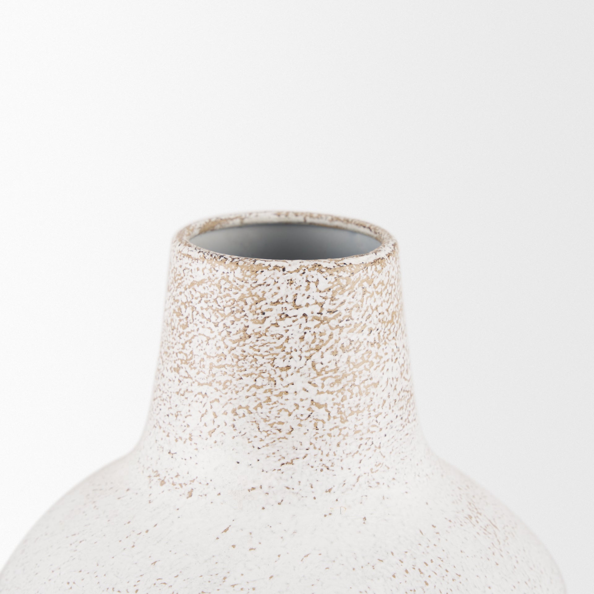 Mercana Tisha 5.9" x 5.9" x 14.2" Metal Vase