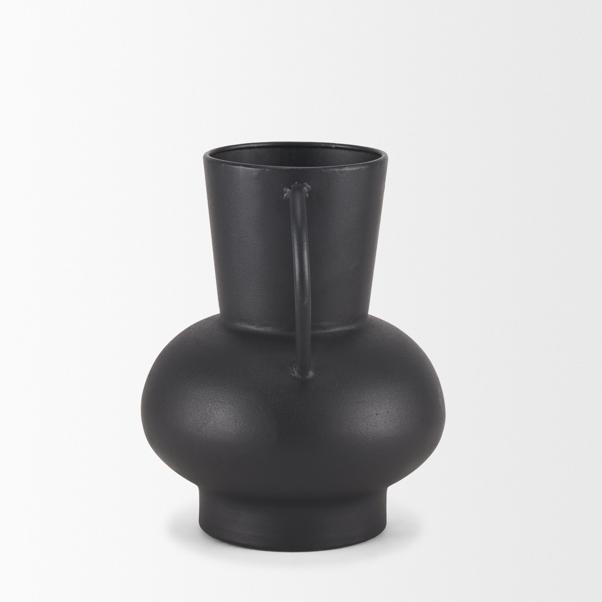 Mercana Tasya 7.1" x 7.1" x 9.1" Metal Vase