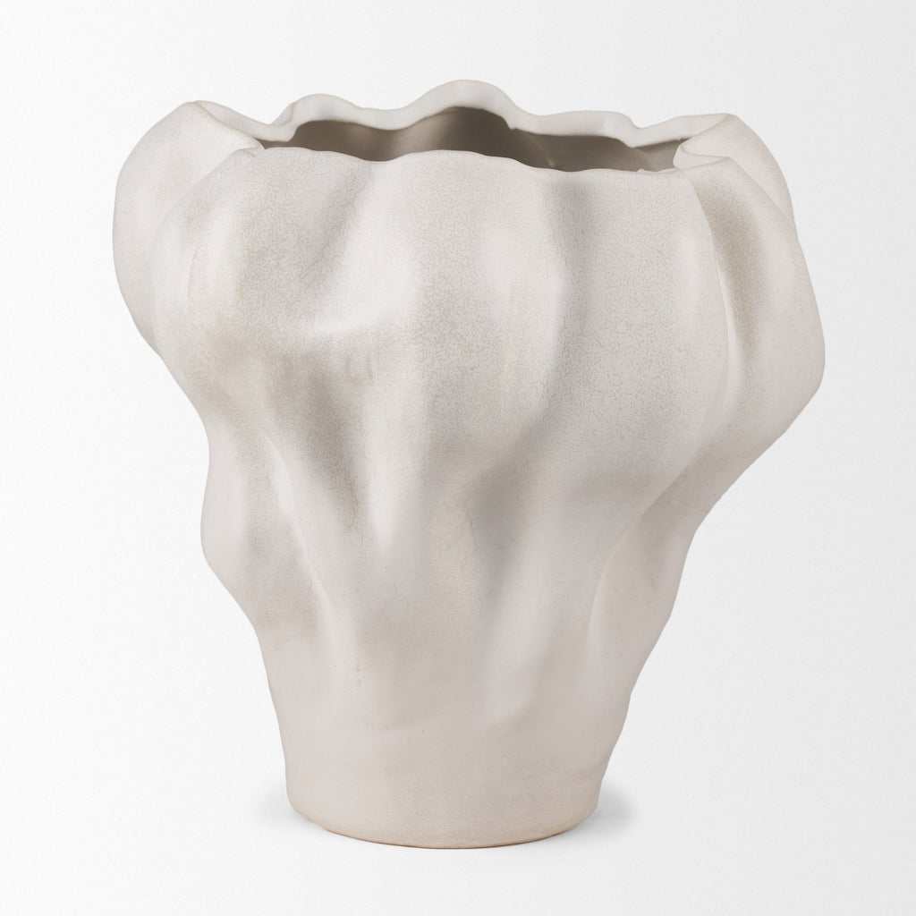 Mercana Vanna 11.8" x 11.6" x 11.8" Vase