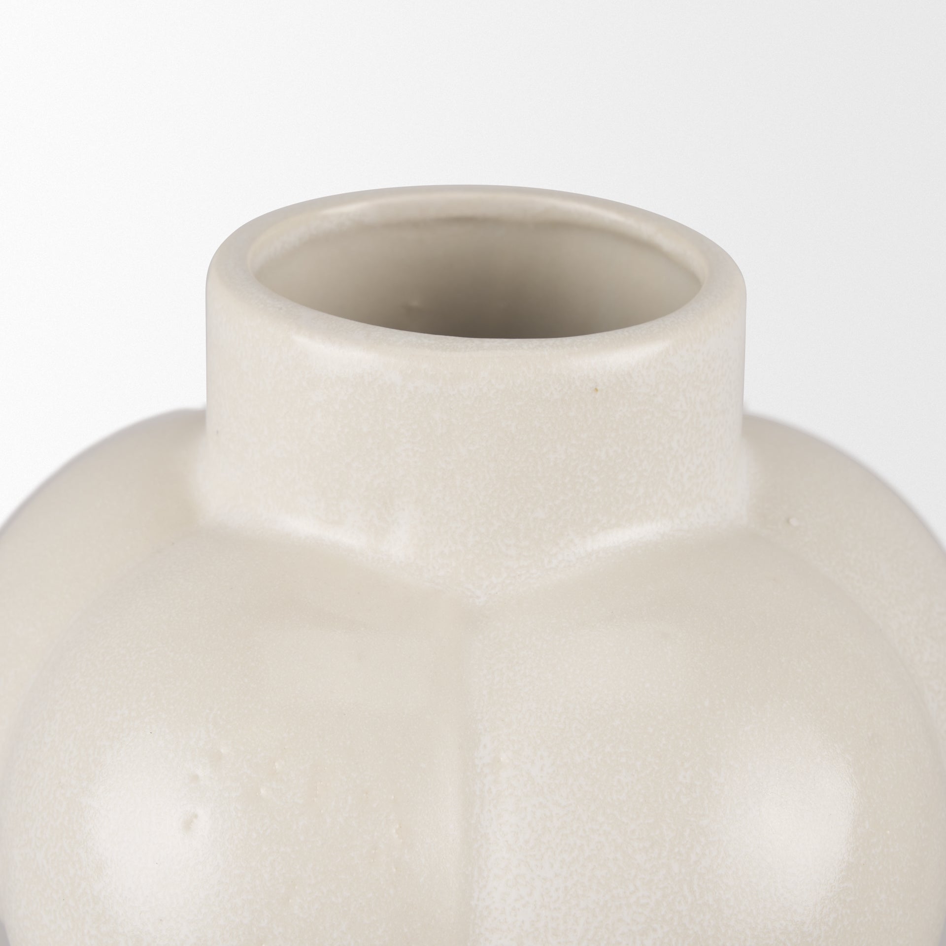 Mercana Ulvi 7.7" x 7.5" x 14.2" Vase