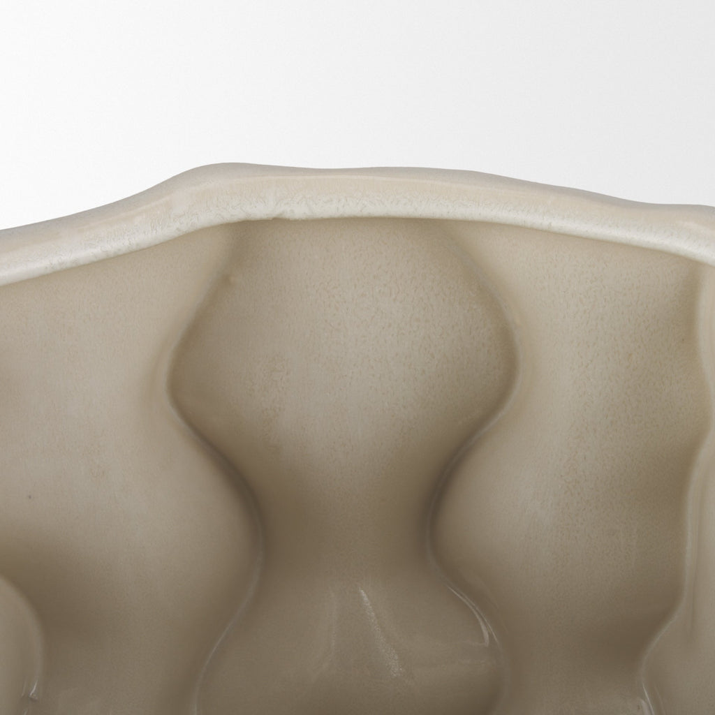 Mercana Vahn 14.4" x 14.4" x 9.3" Vase