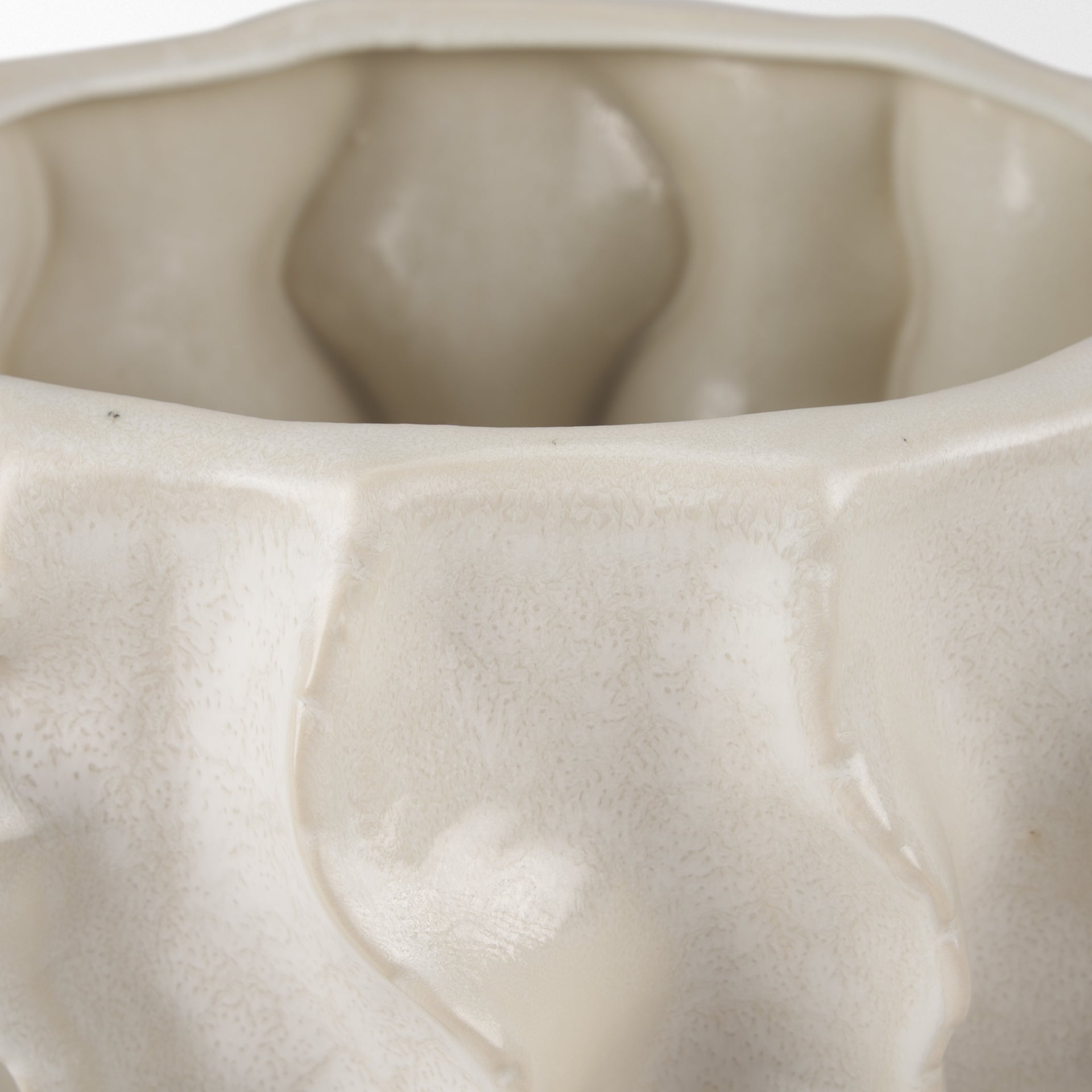 Mercana Vahn 14.4" x 14.4" x 9.3" Vase