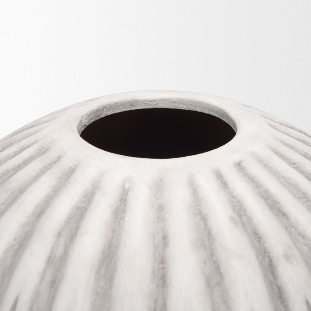 Mercana Ummi 8" x 8" x 15.8" Ceramic Floor Vase