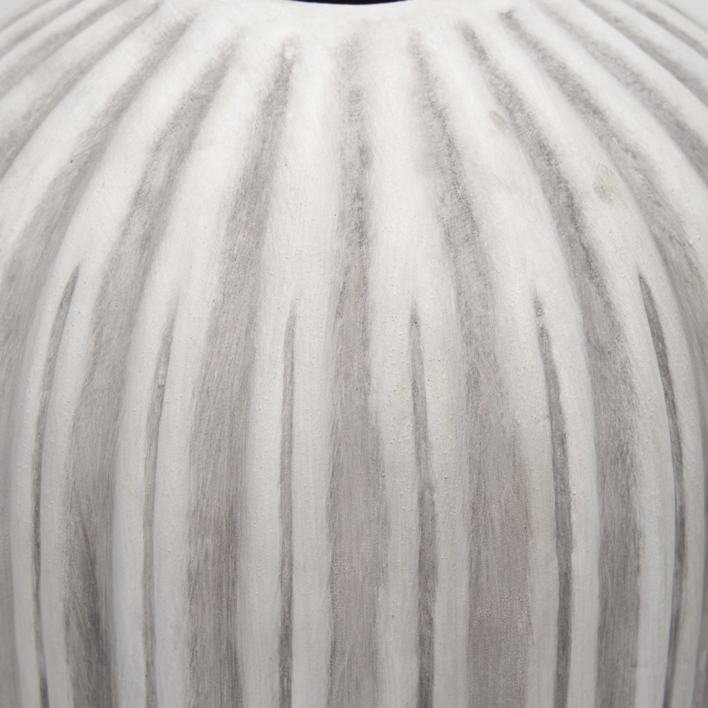 Mercana Ummi 10.3" x 10.3" x 21.3" Ceramic Floor Vase