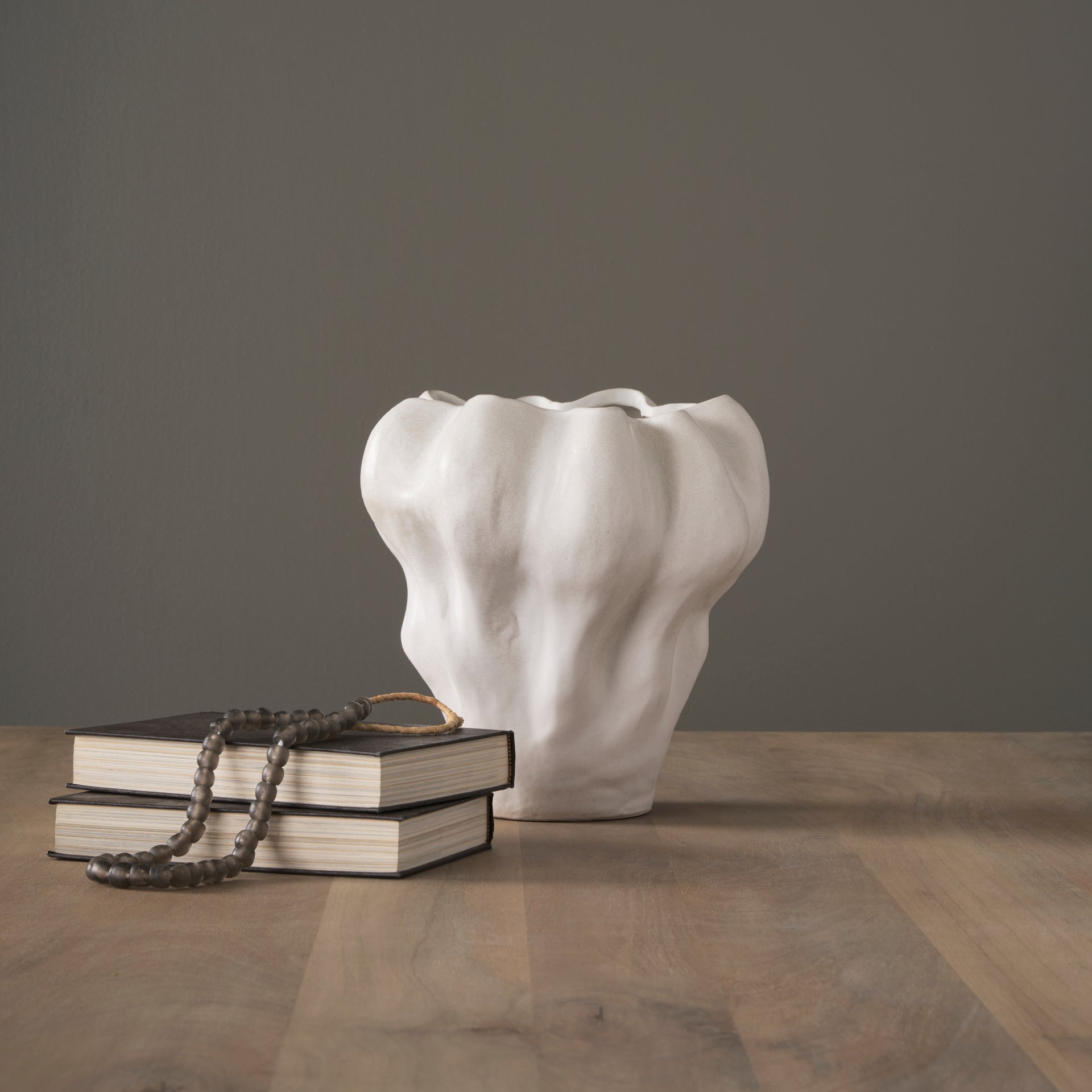 Mercana Vanna 11.8" x 11.6" x 11.8" Vase