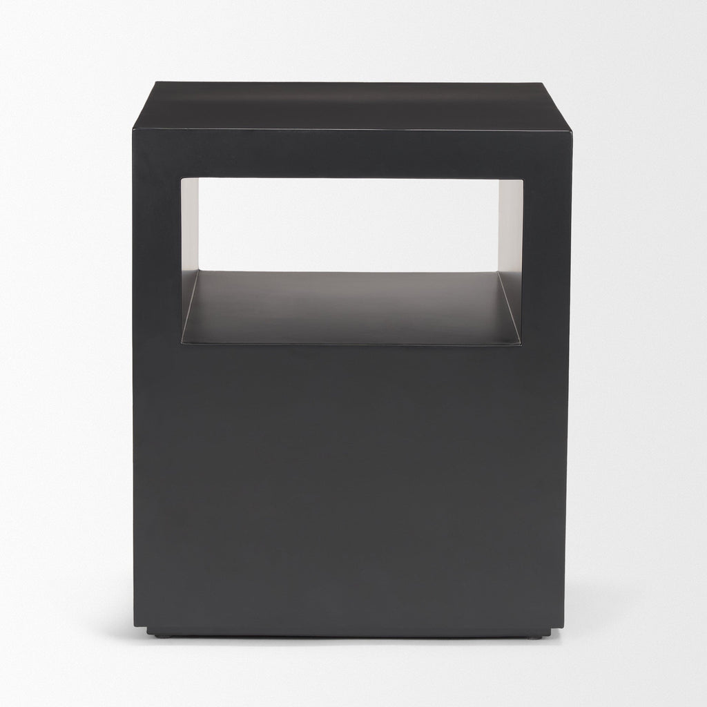 Mercana Vondra 18" x 18" x 21.8" Side Table