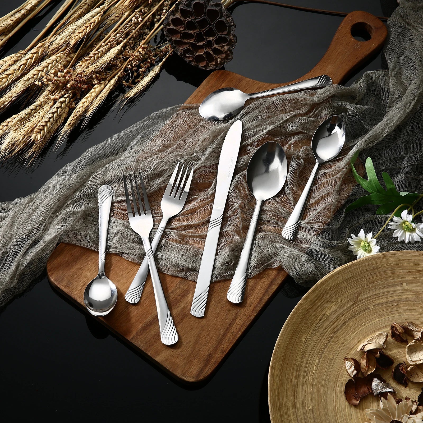 HANSMART 48Pcs Flatware Set Service for 8 Stainless Steel Knife Fork Spoon Tableware Flatware Set Kitchen Dinnerware Gift