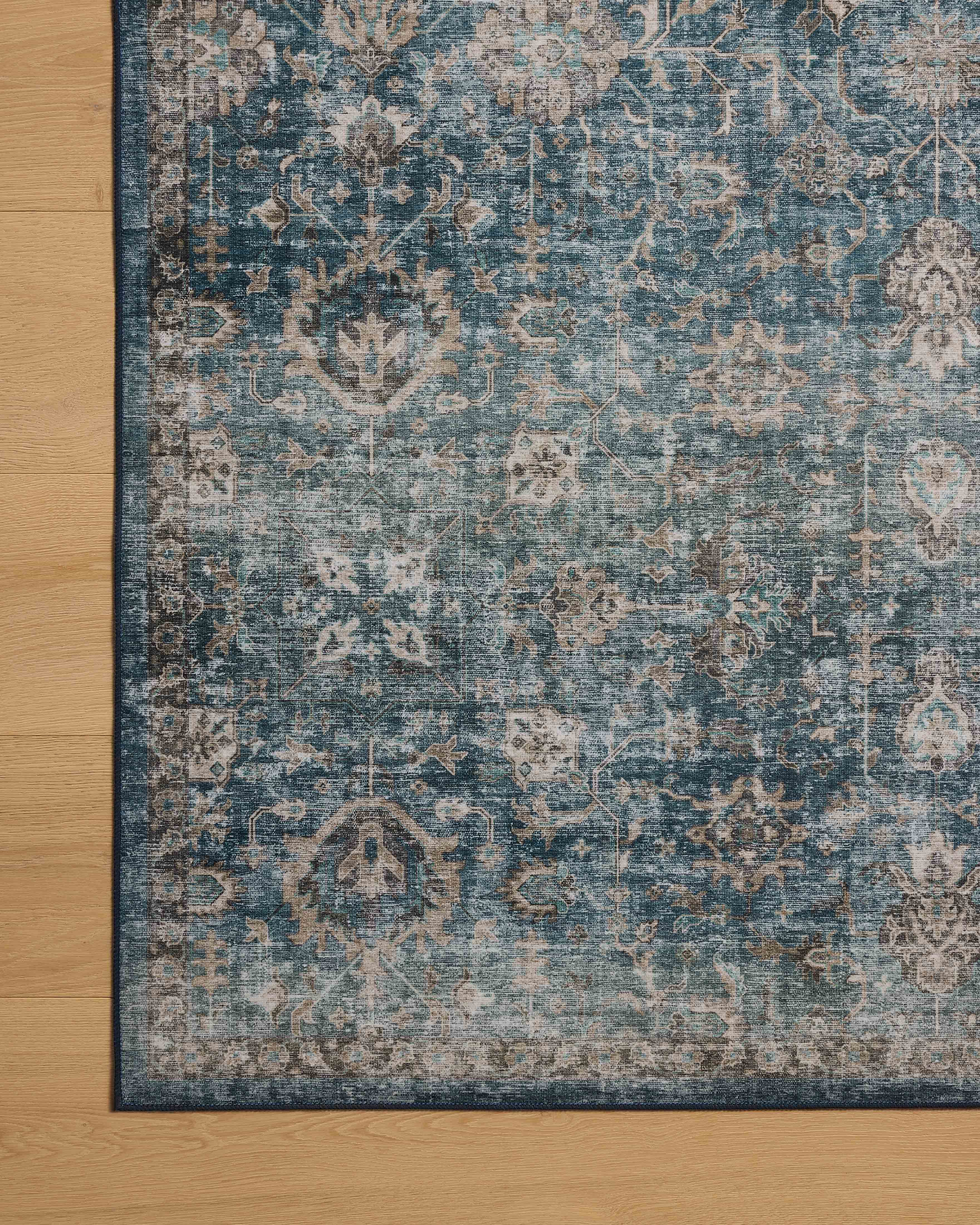 Loloi Anniston Accent Rug