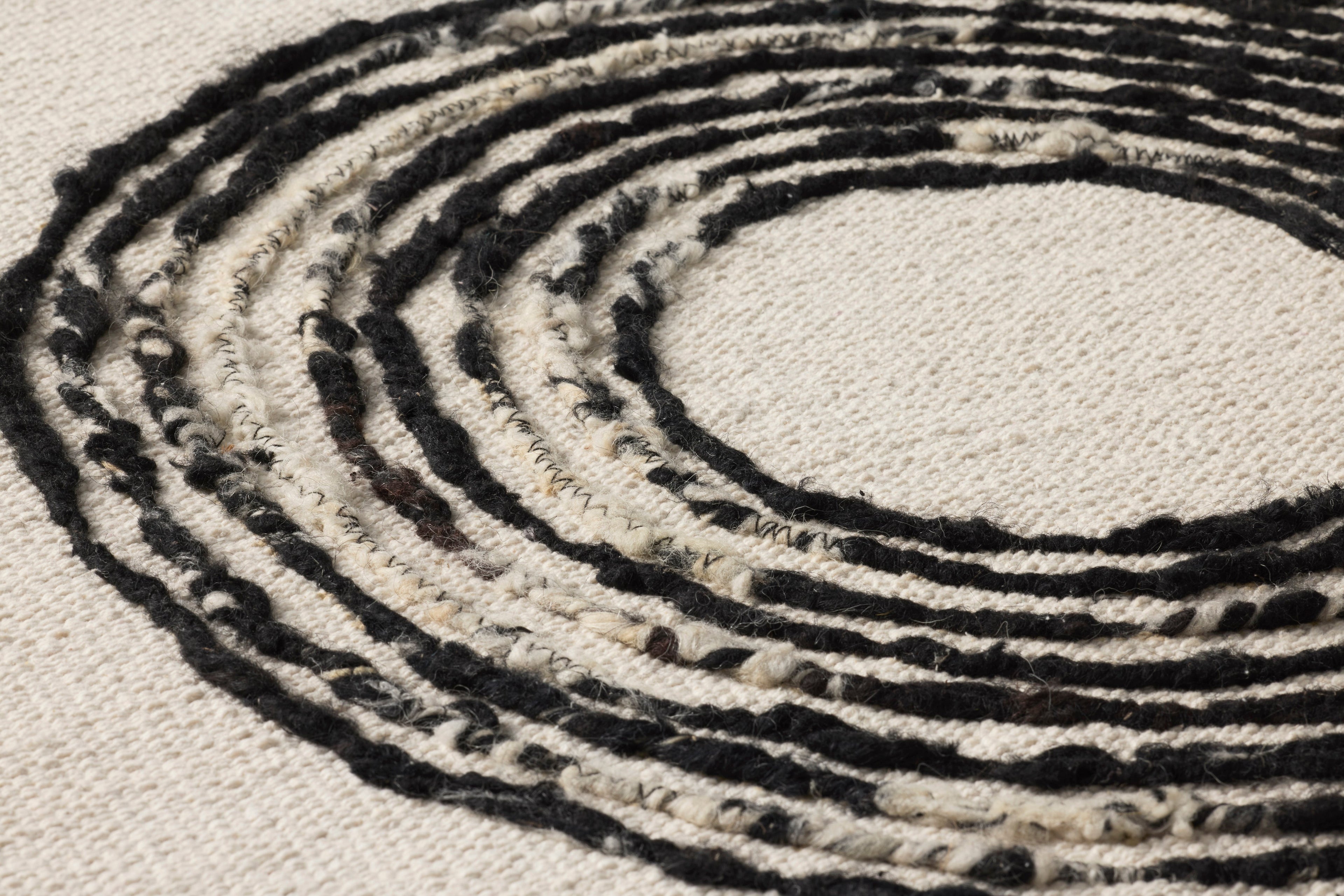 Loloi Chorus Black / Ivory 2'-9" x 3'-5" Wall Art