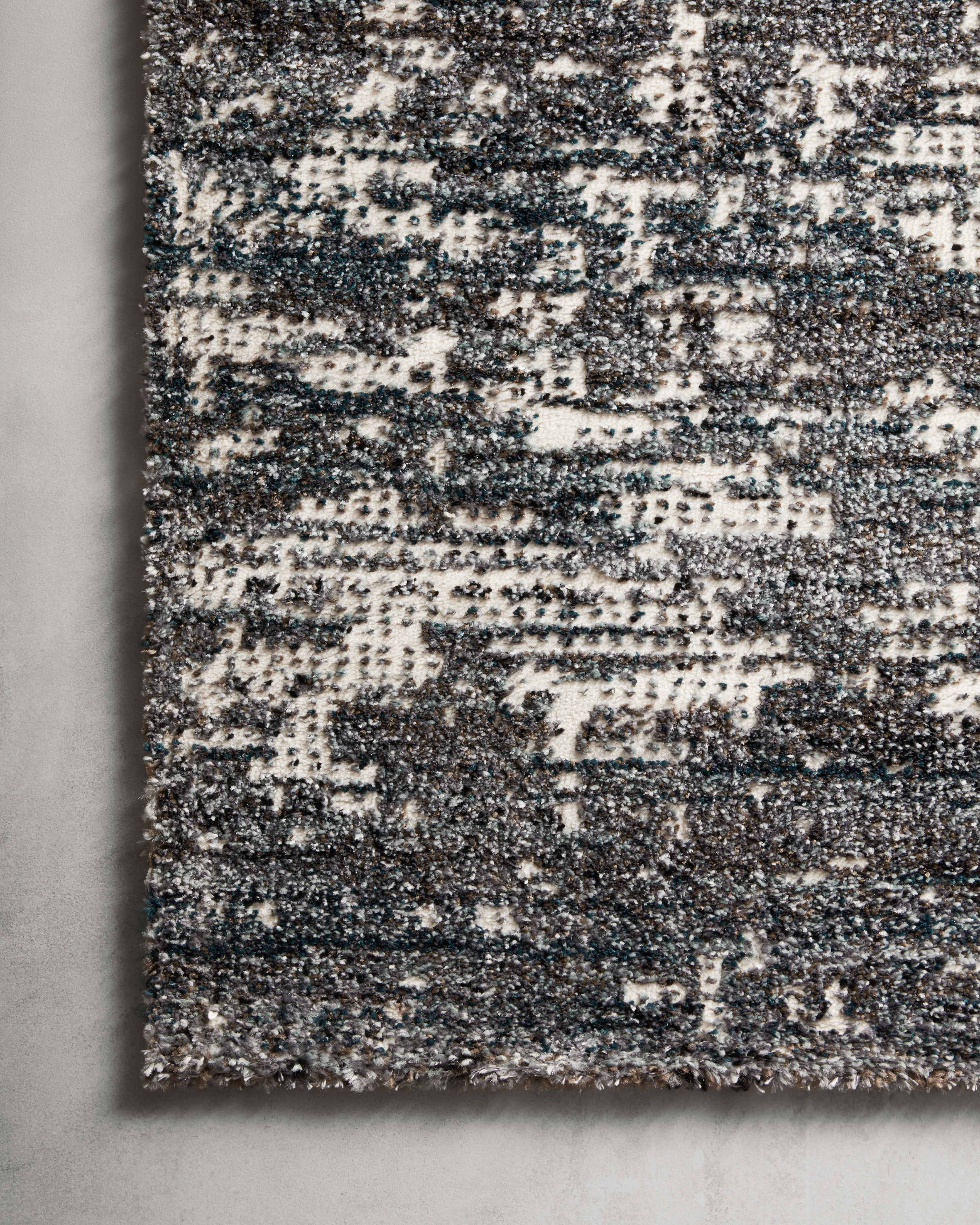 Loloi Augustus Accent Rug