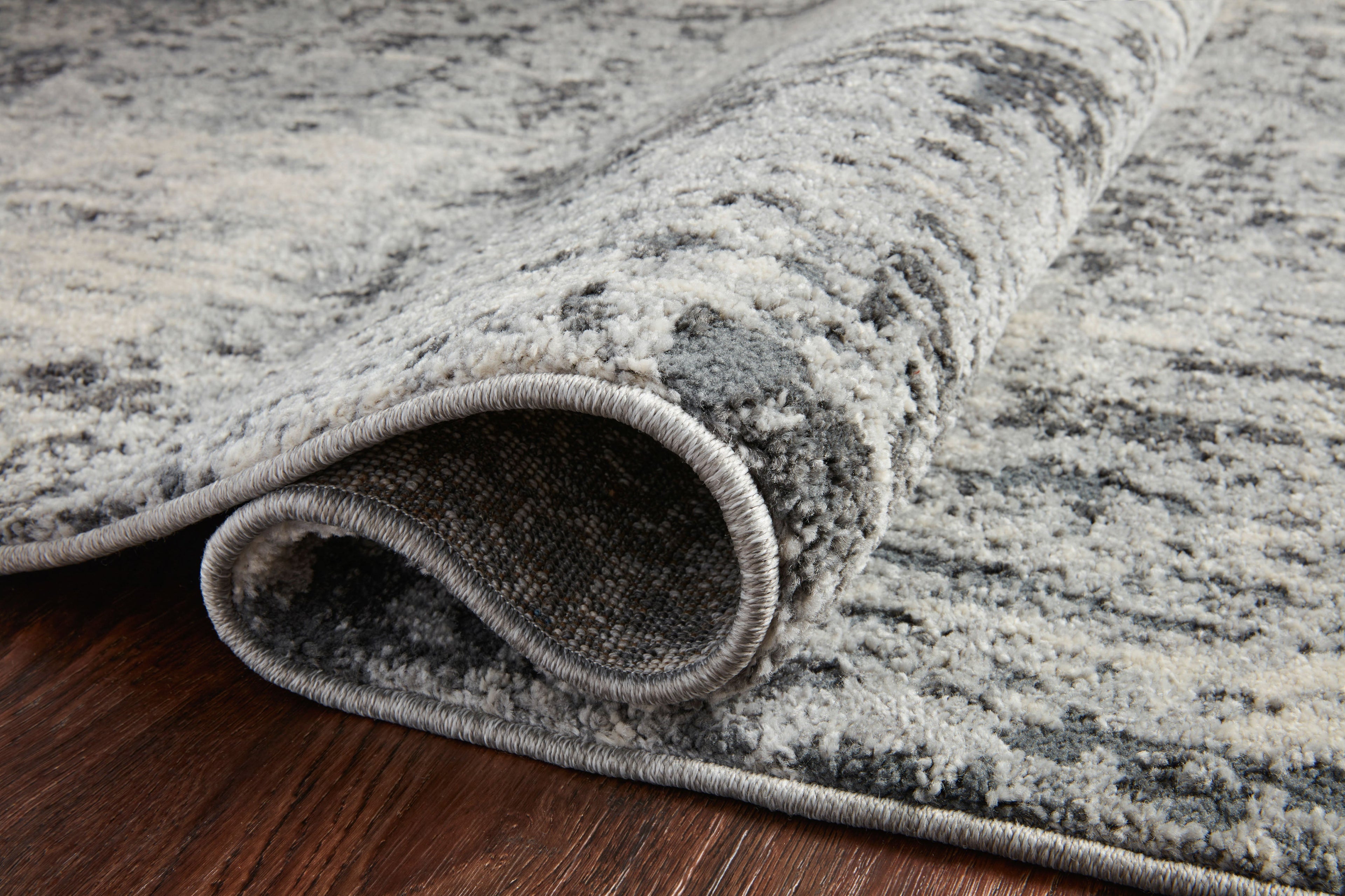 Loloi Austen Accent Rug (AUS-01)