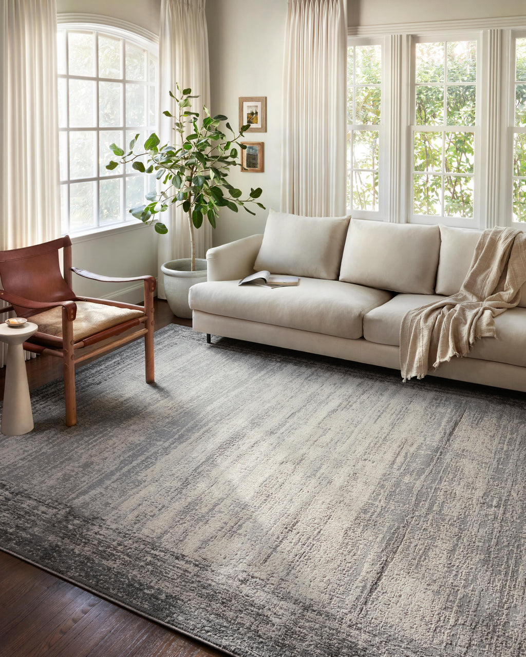 Loloi Austen Accent Rug (AUS-02)