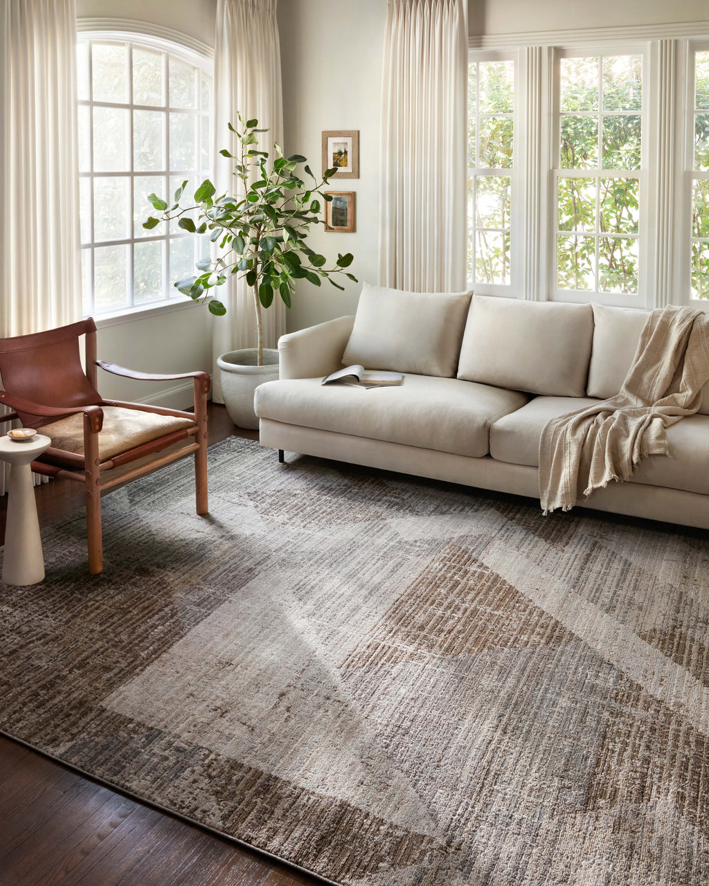 Loloi Austen Accent Rug (AUS-04)