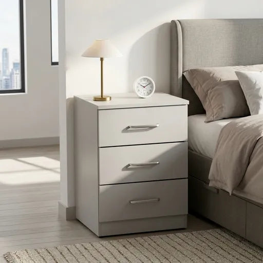 Dakota 3 Drawer Bedside Table – Modern Oak Effect