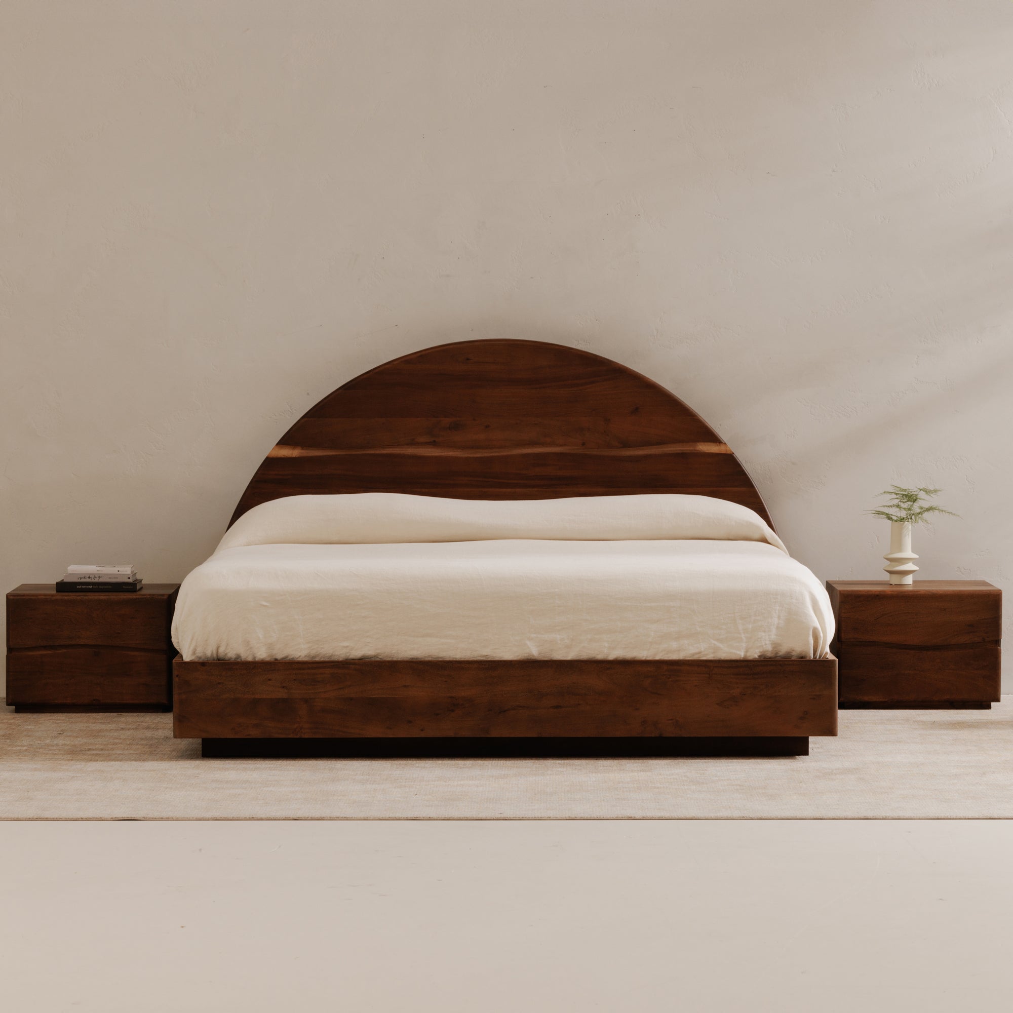 Moe's Home Watson Bed