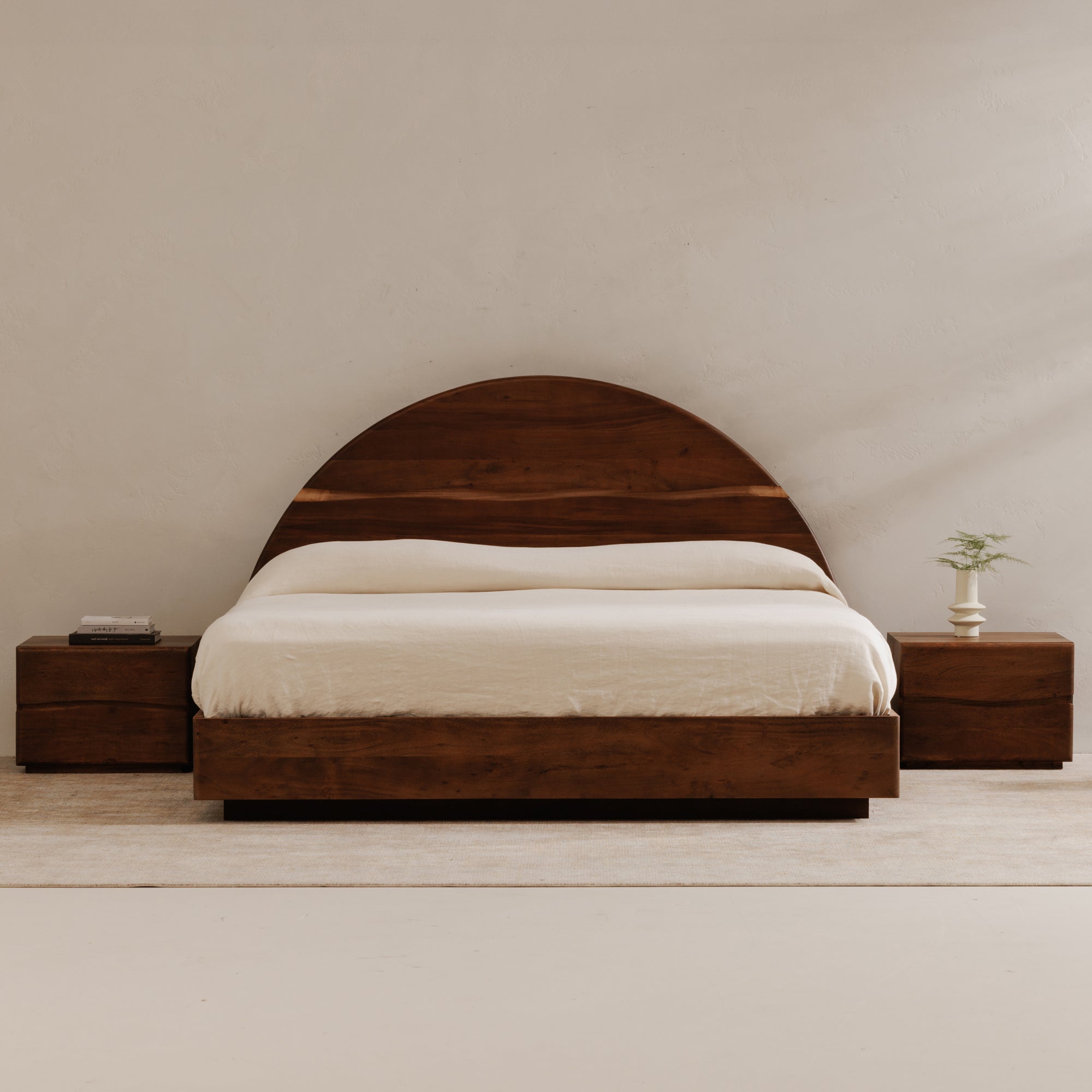 Moe's Home Watson Bed