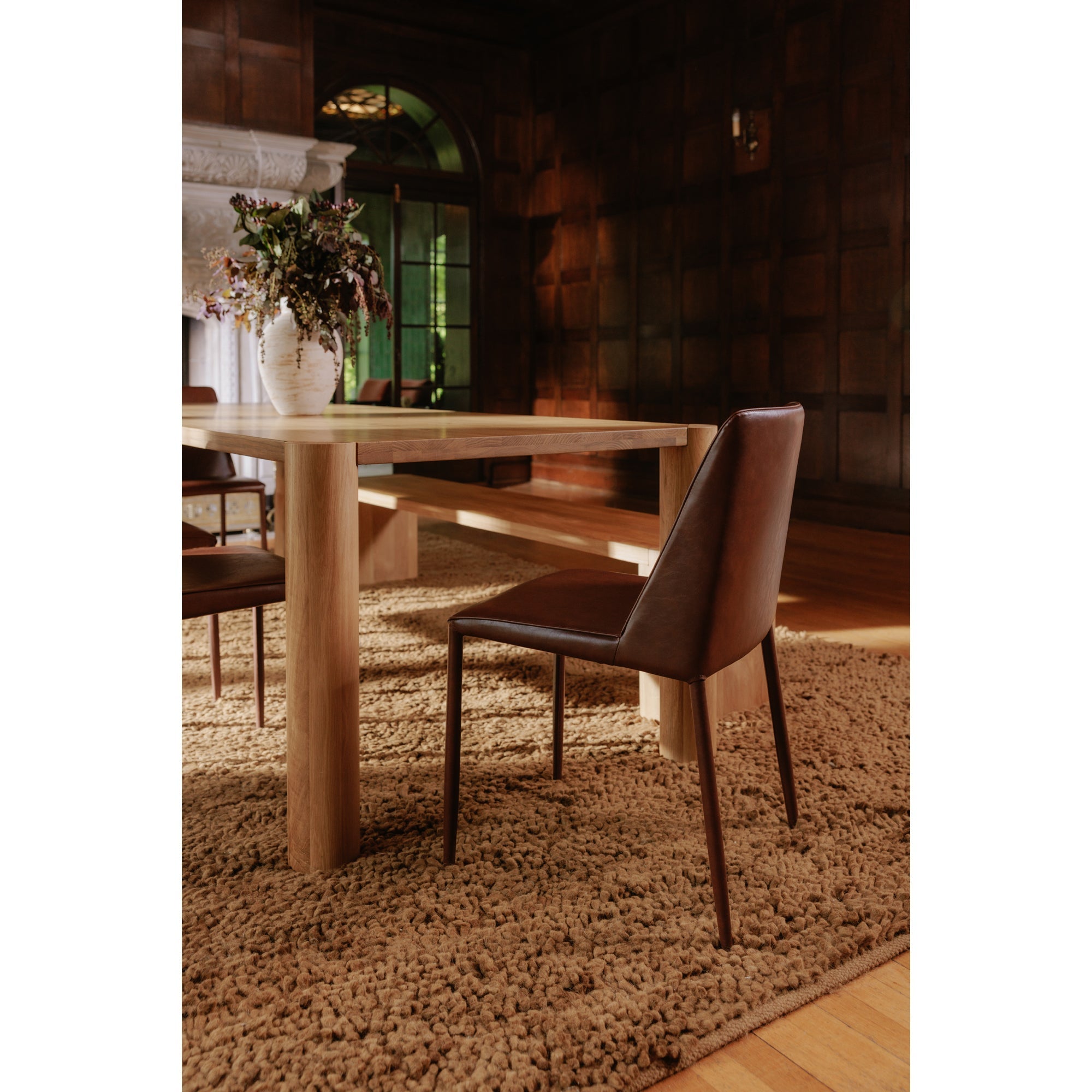 Moe's Home Post Bench