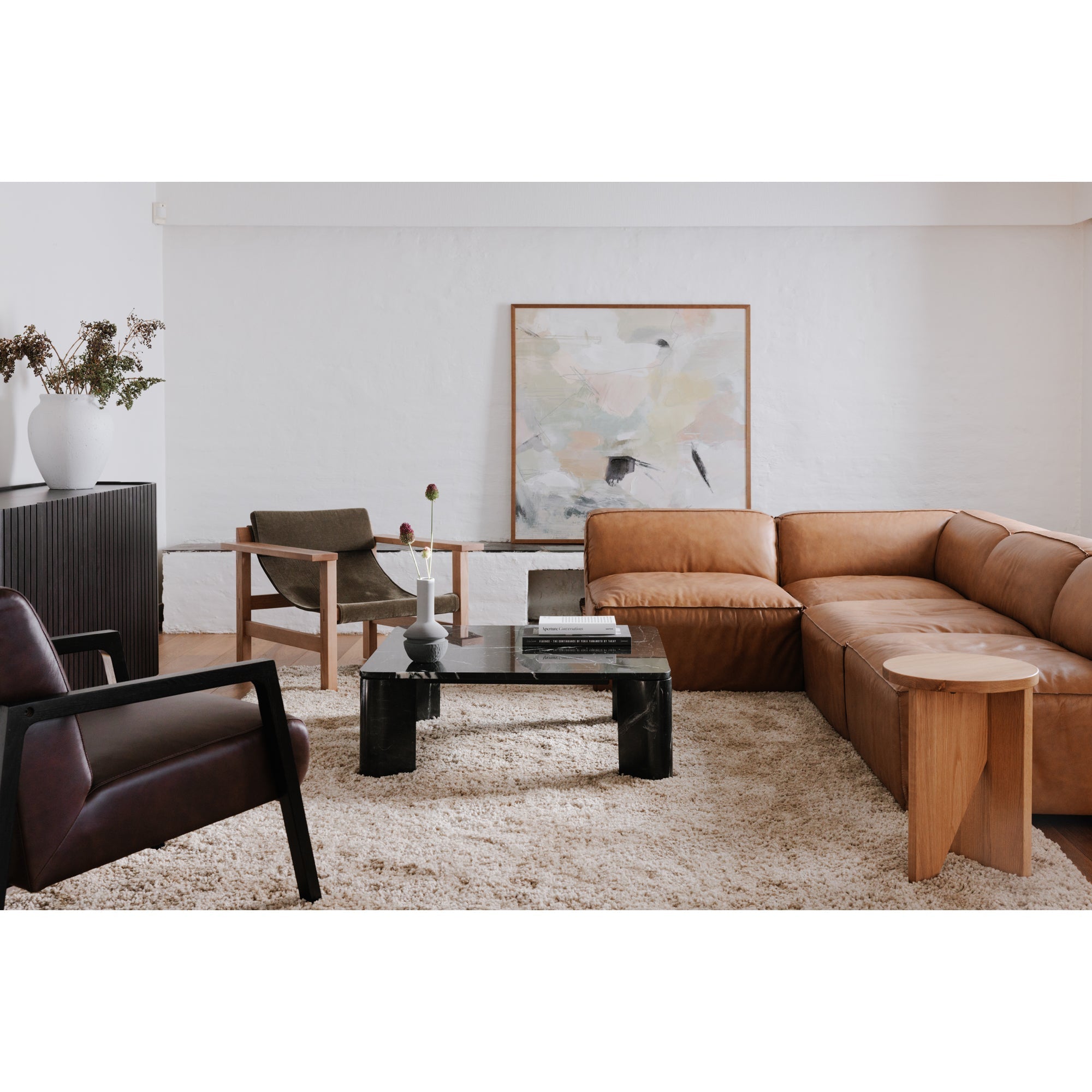 Moe's Home Grace Accent Table