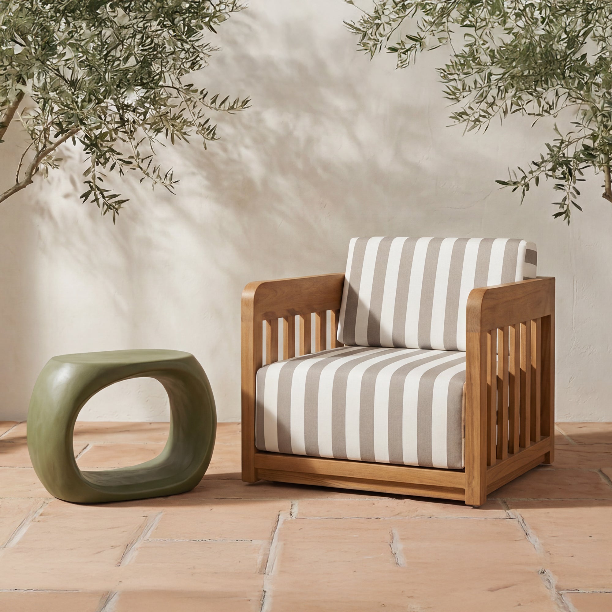 Moe's Home Albers Outdoor Stool