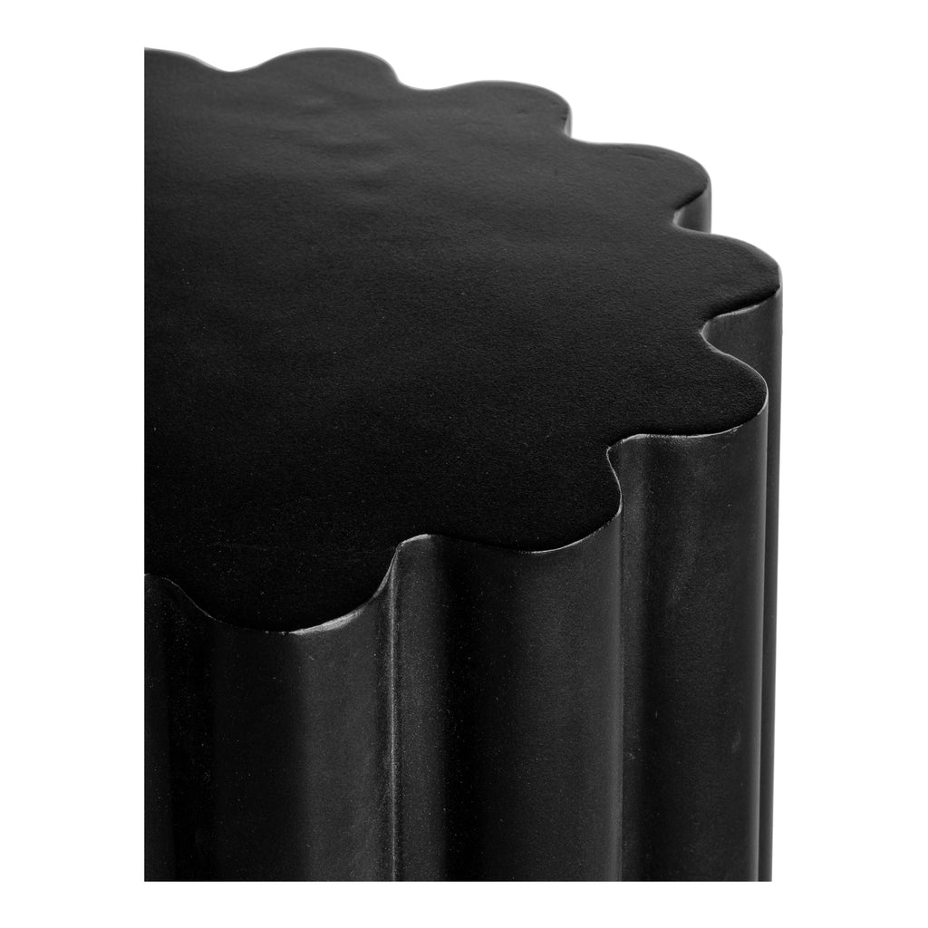Moe's Home Taffy Accent Table