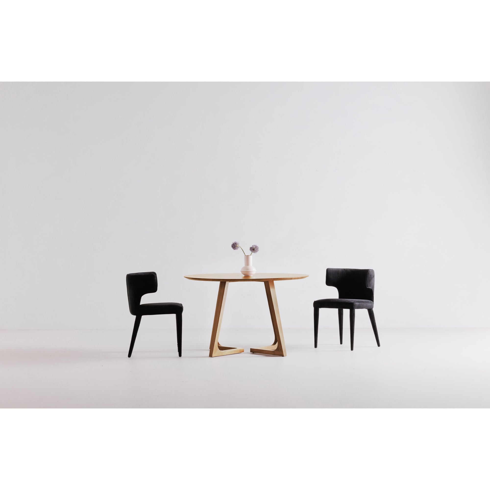 Moe's Home Godenza Dining Table