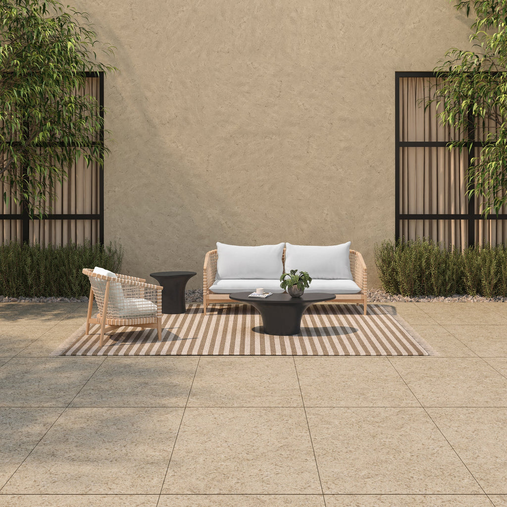 Moe's Home Kuna Outdoor Lounge Chair White