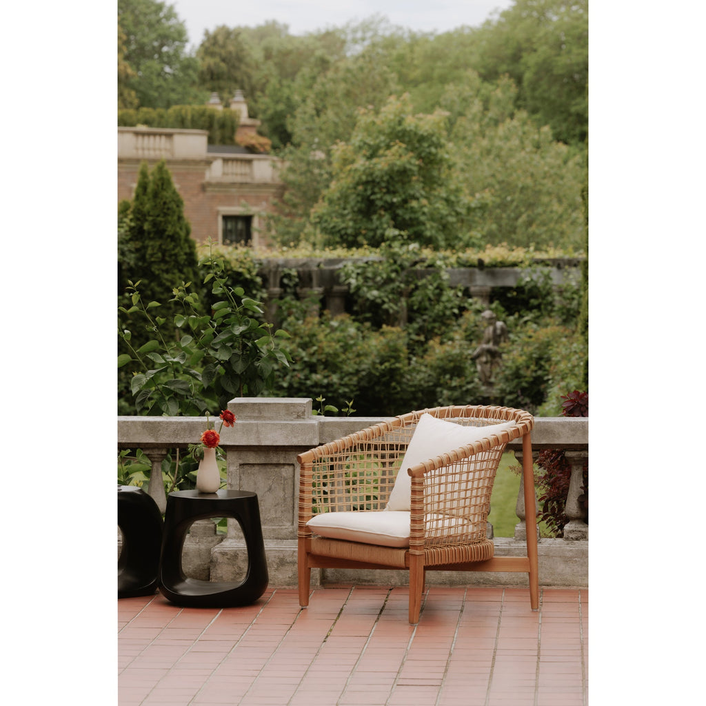 Moe's Home Kuna Outdoor Lounge Chair White