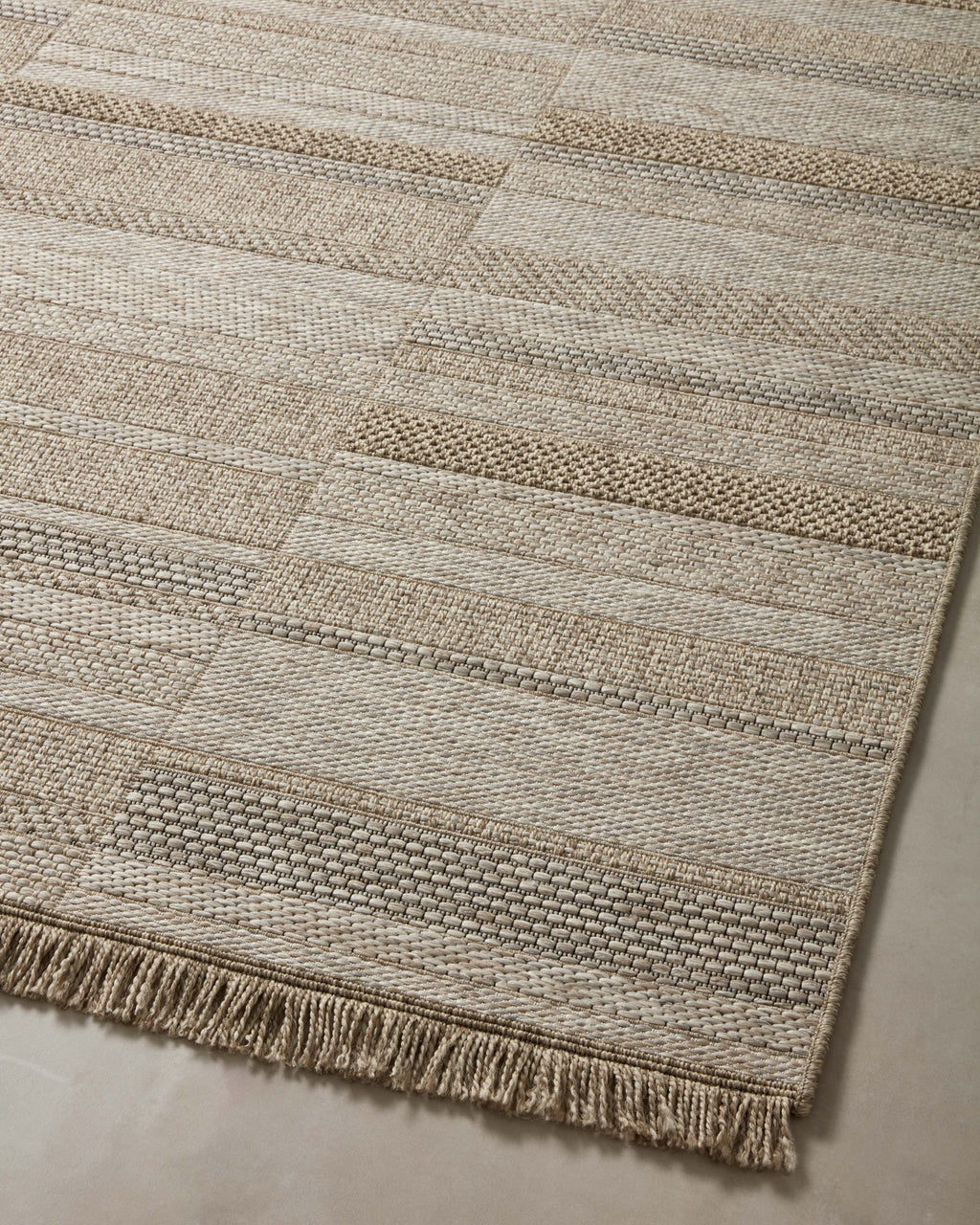 Loloi Dawn Sample Rug (DAW-03)