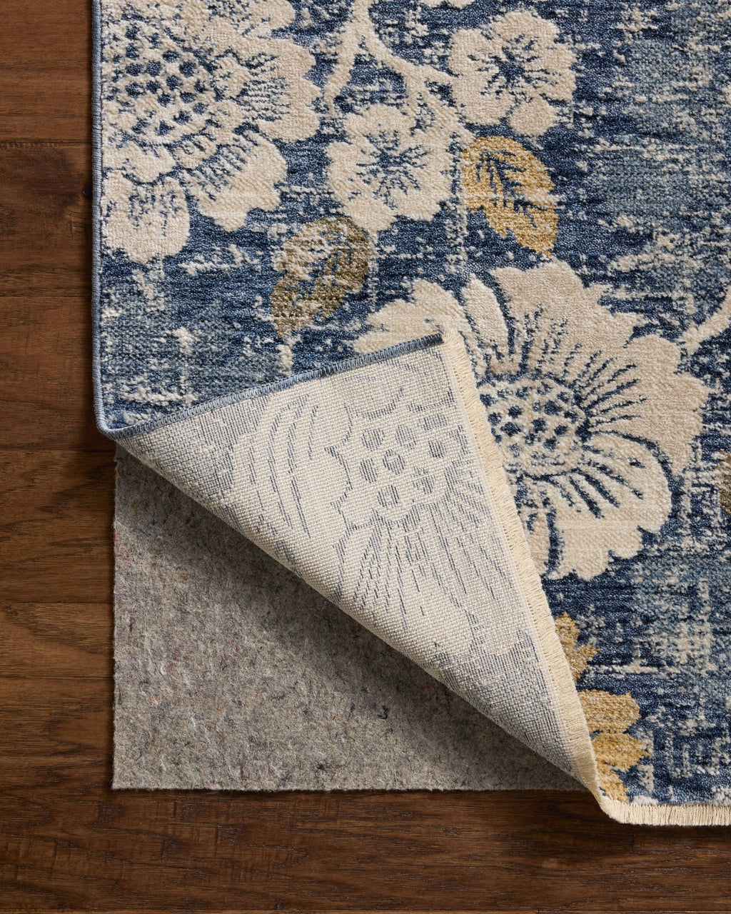 Loloi Eileen Accent Rug