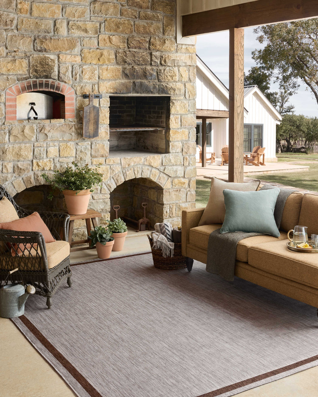 Loloi Easton Accent Rug