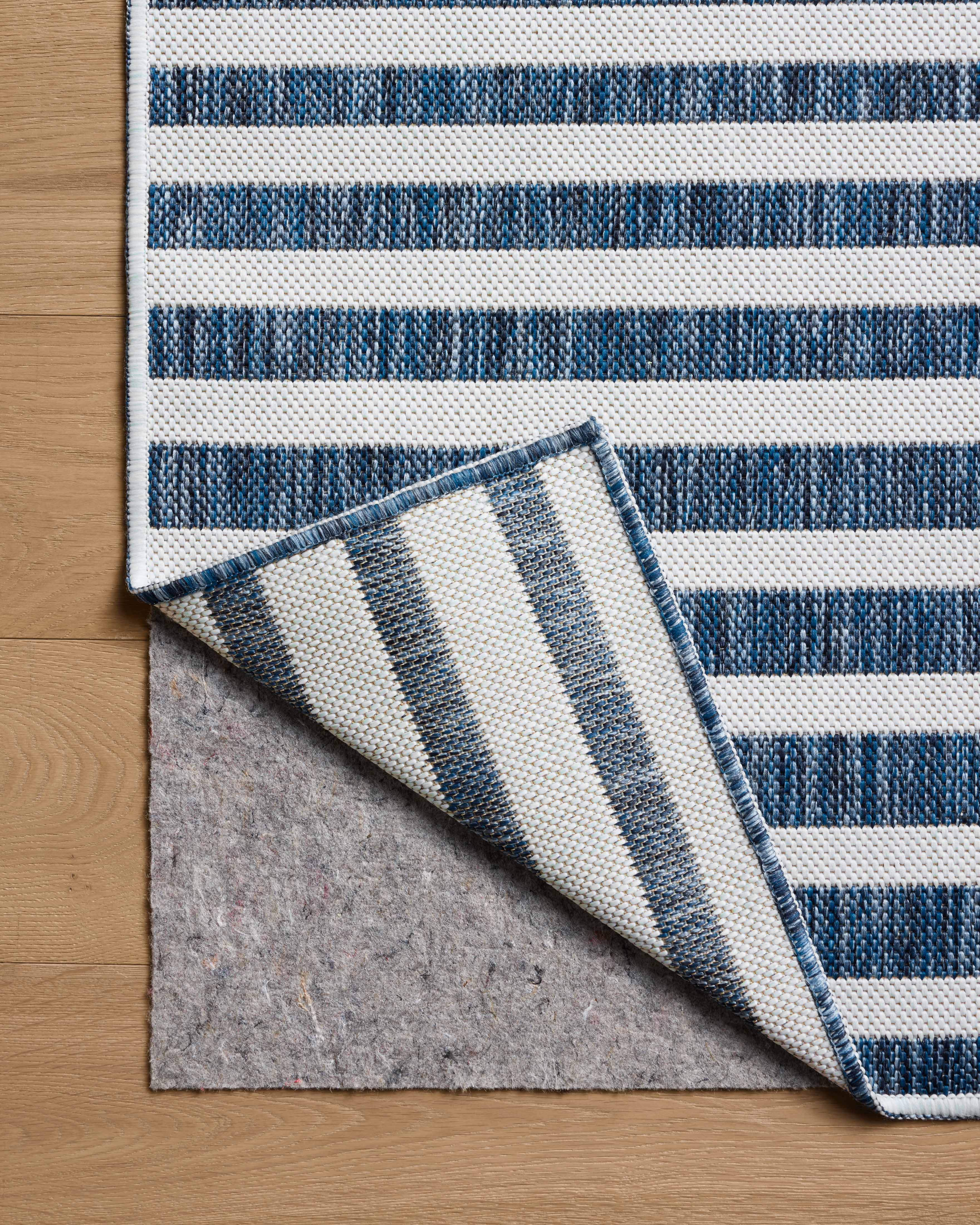 Loloi Easton Accent Rug