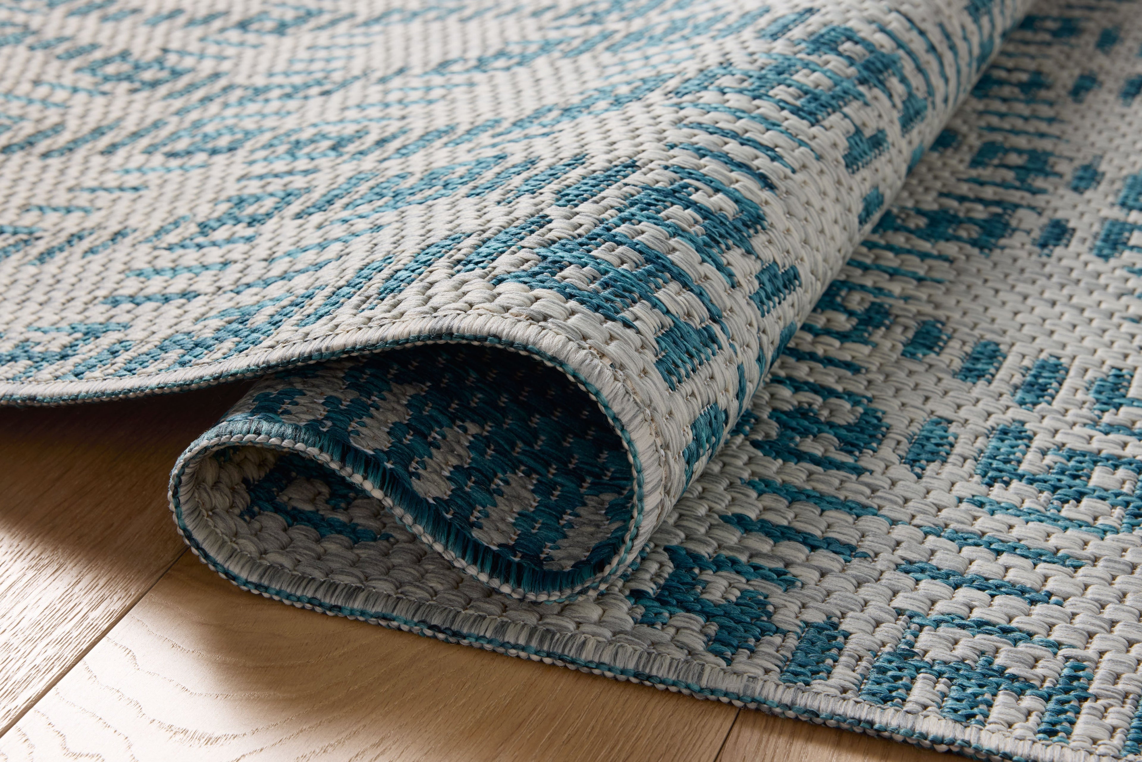 Loloi Easton Accent Rug