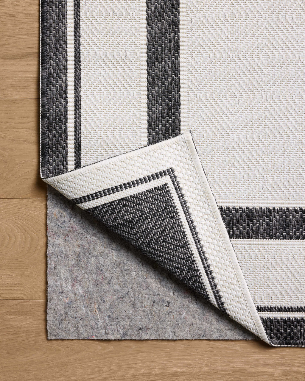 Loloi Easton Accent Rug