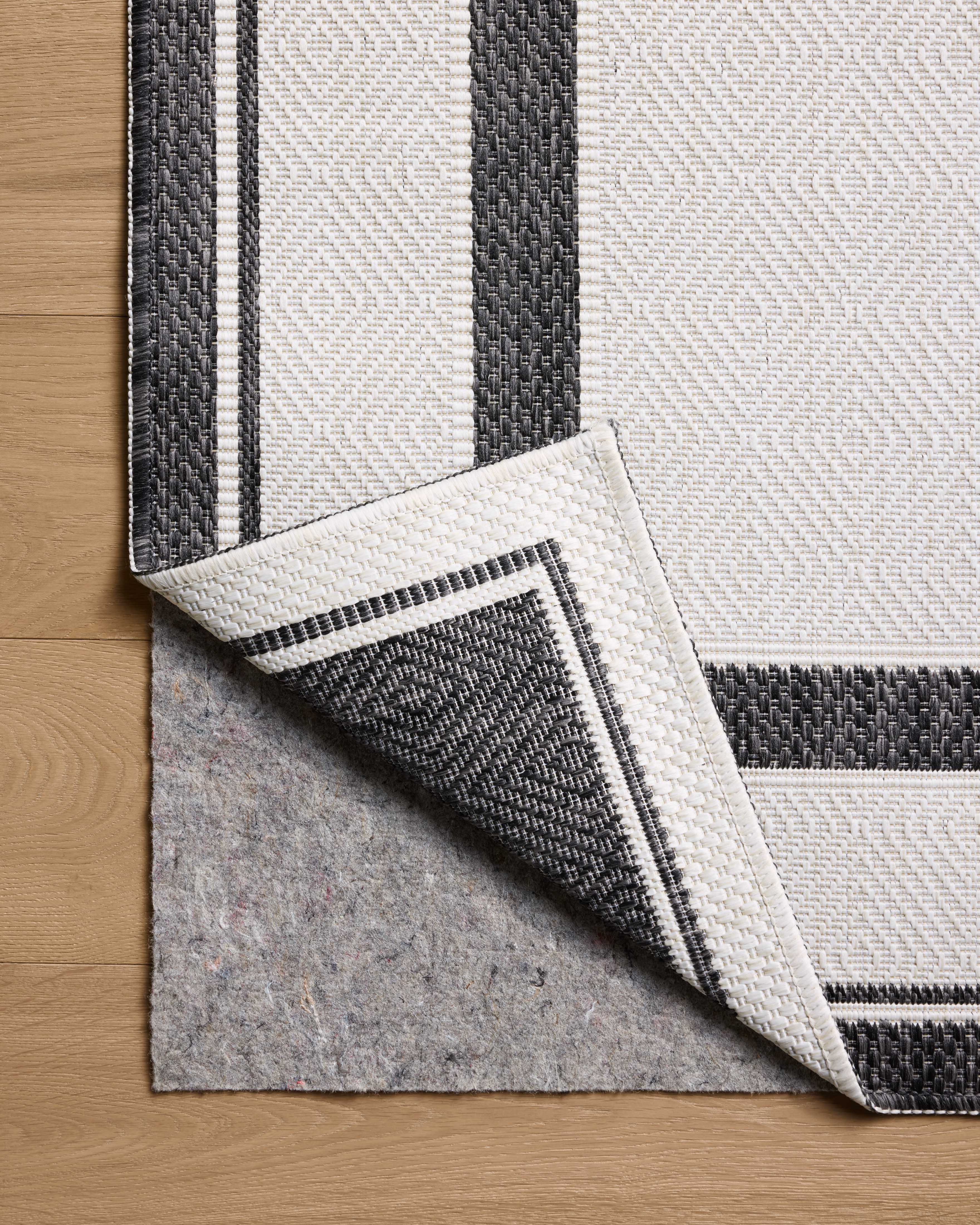 Loloi Easton Accent Rug