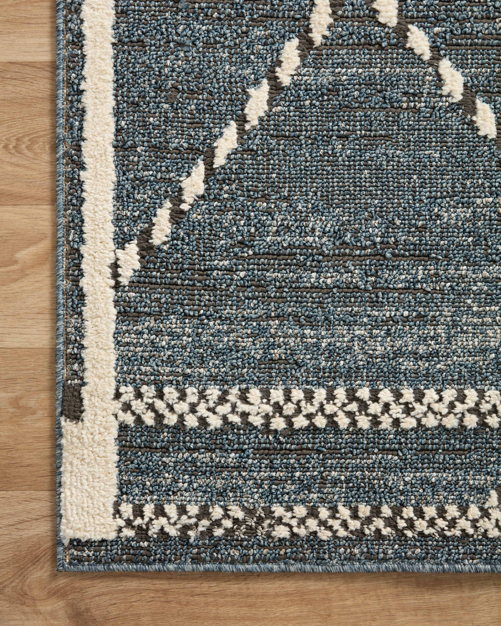 Loloi Fabian Sample Rug (FAB-01)