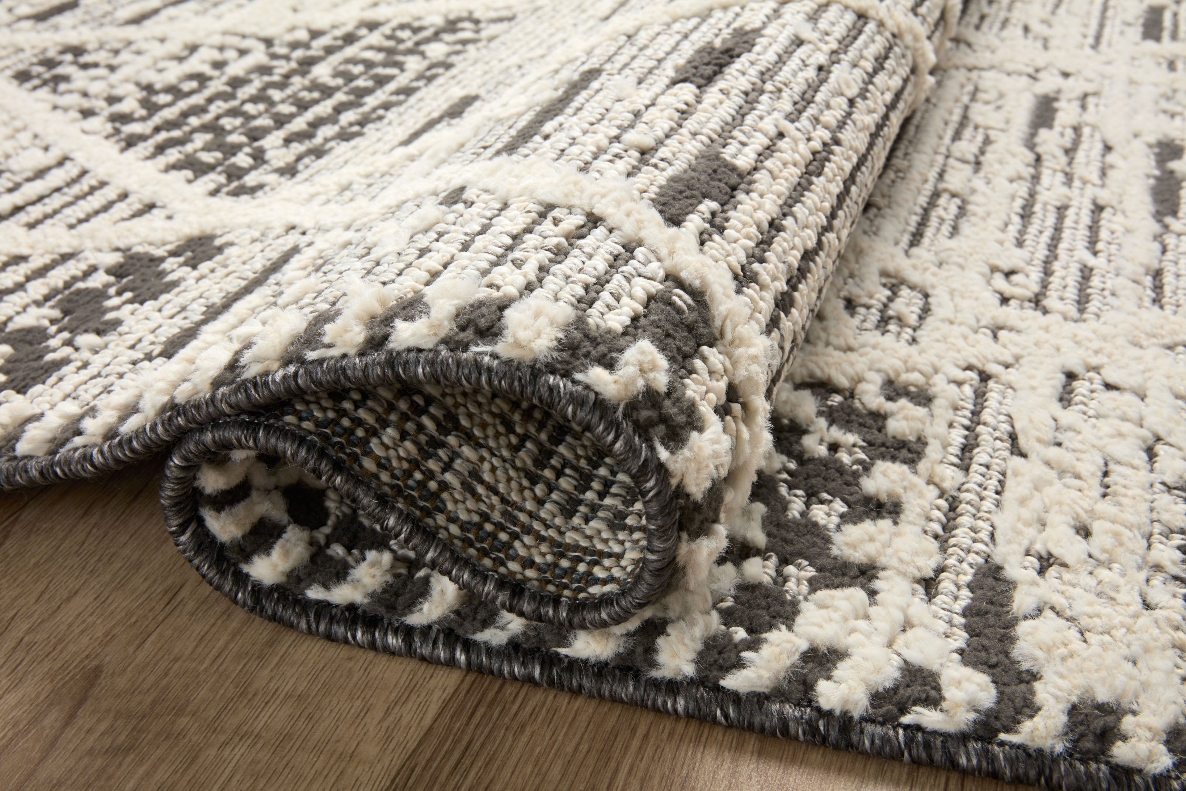 Loloi Fabian Accent Rug (FAB-03)