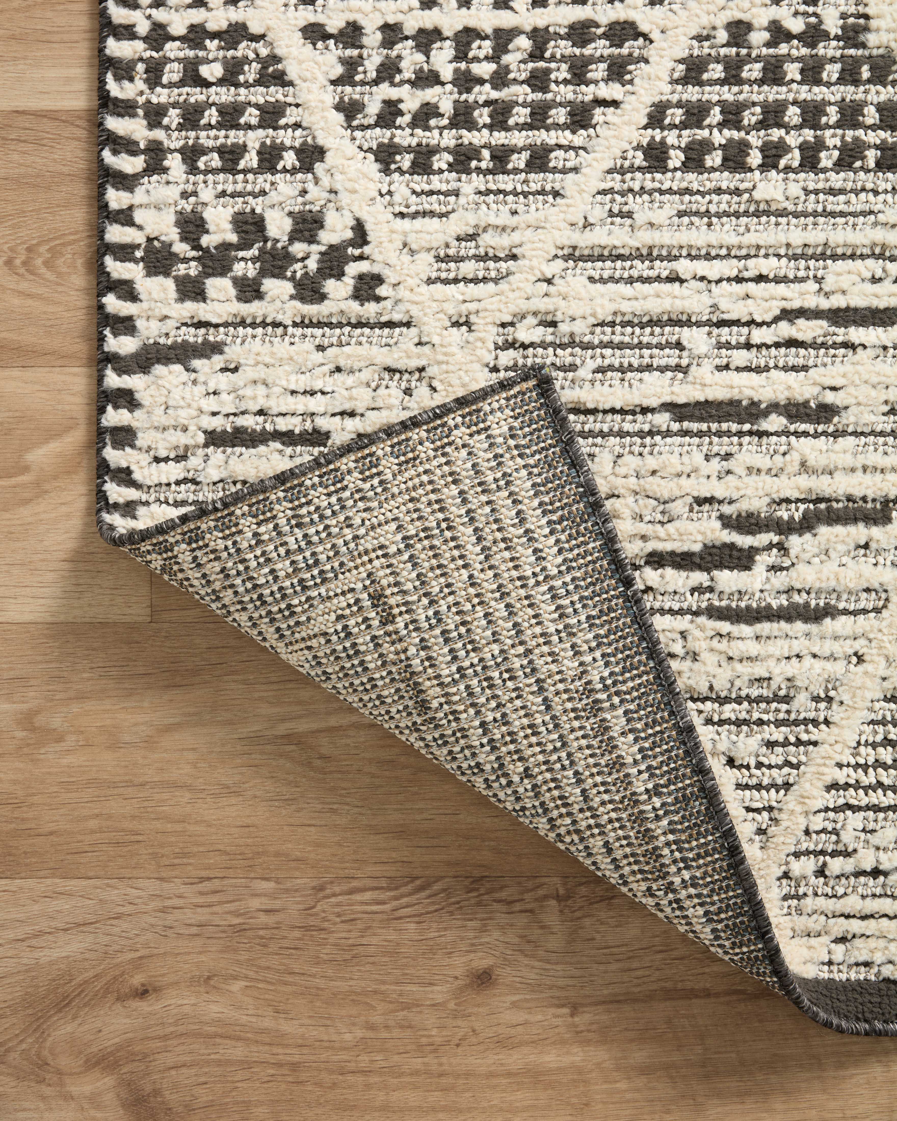 Loloi Fabian Accent Rug (FAB-03)
