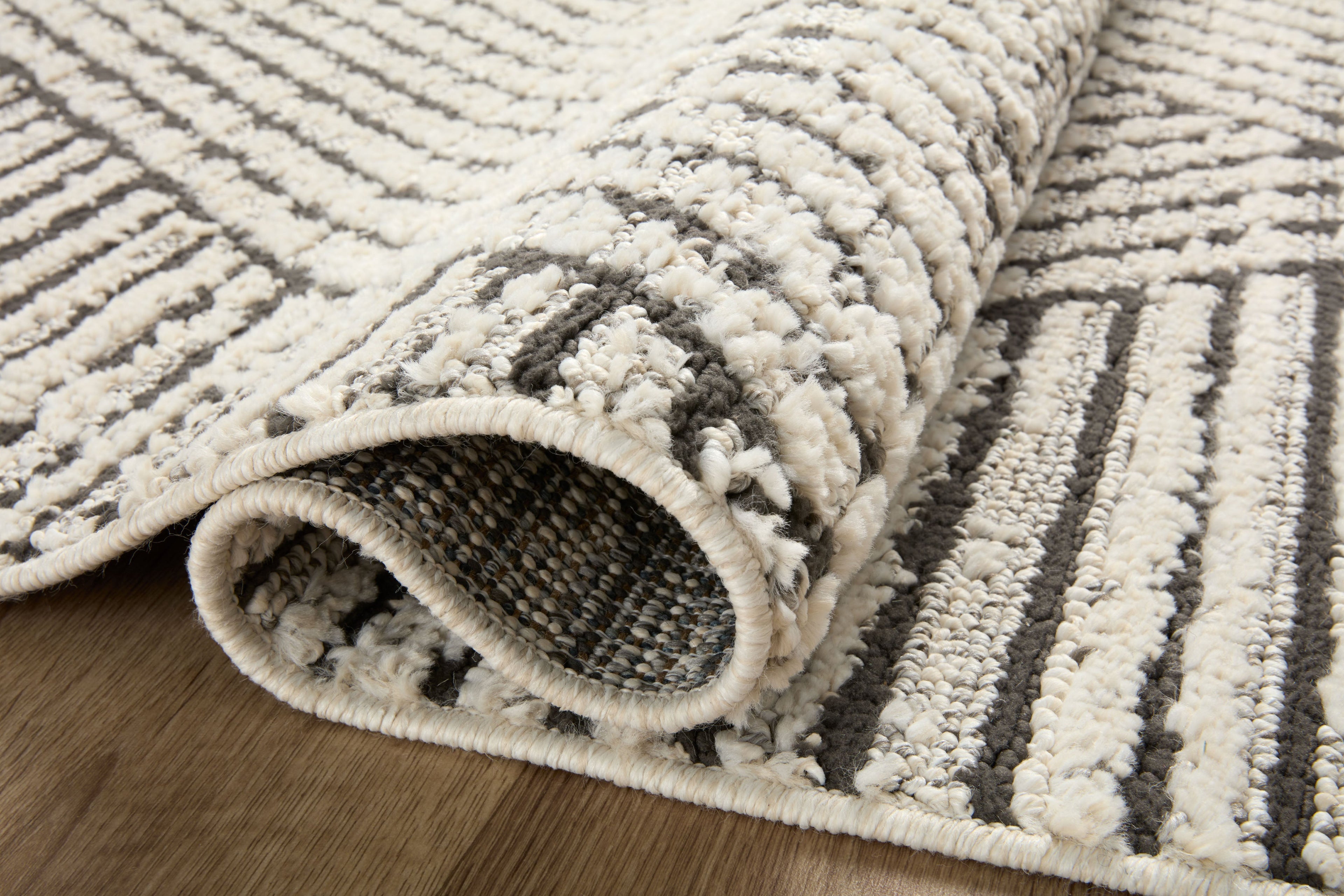 Loloi Fabian Accent Rug (FAB-06)