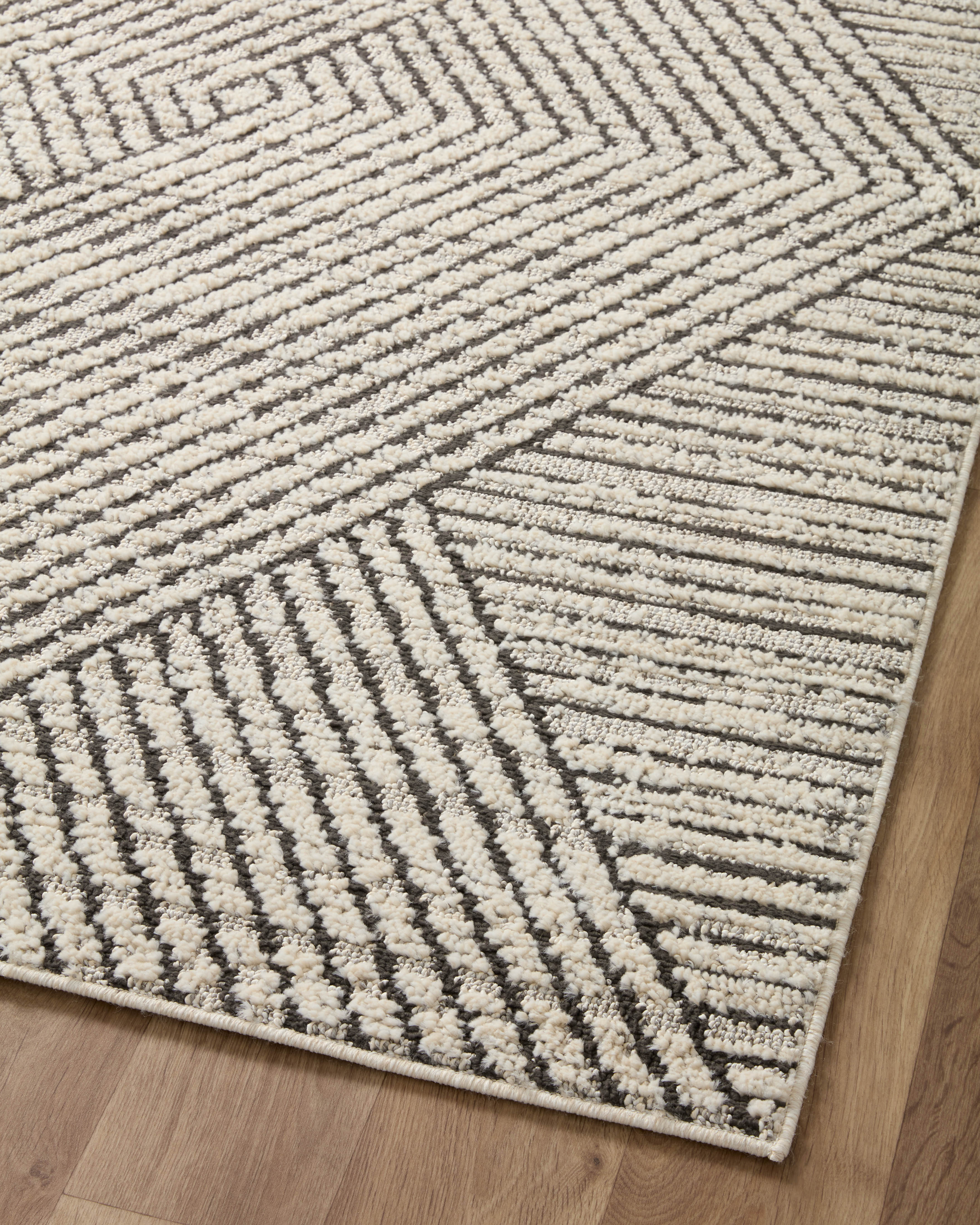 Loloi Fabian Sample Rug (FAB-06)